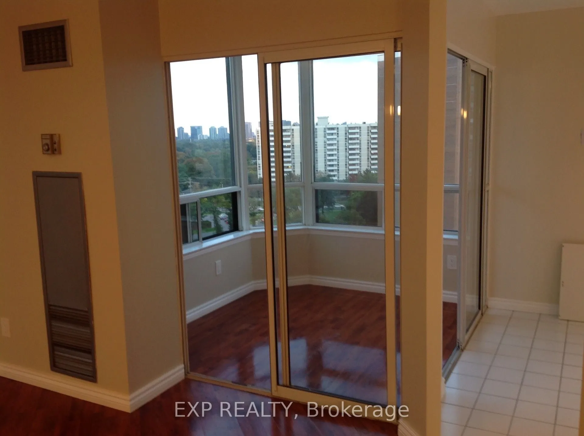 1121 Steeles Avenue W