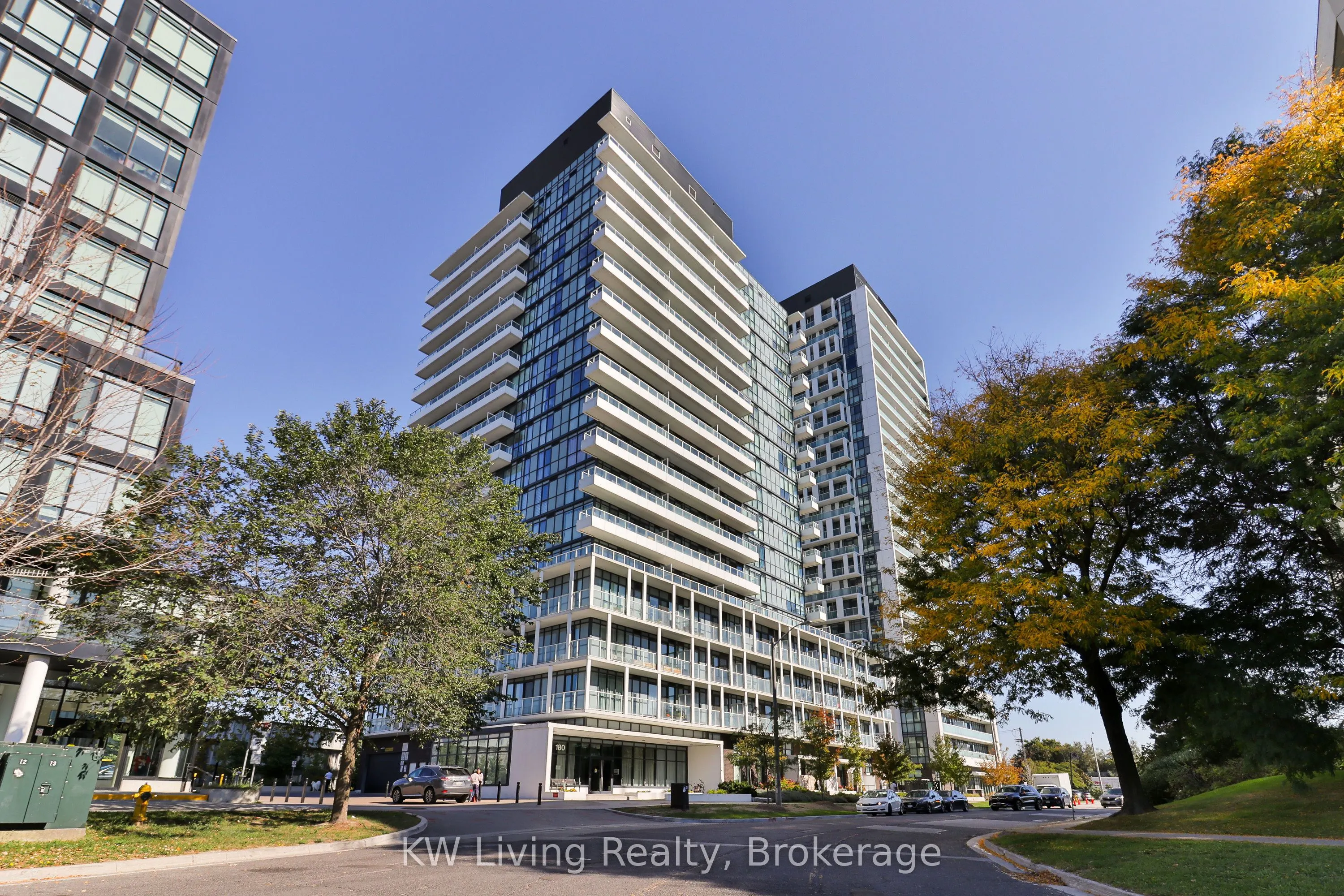 180 Fairview Mall Drive, #1210
