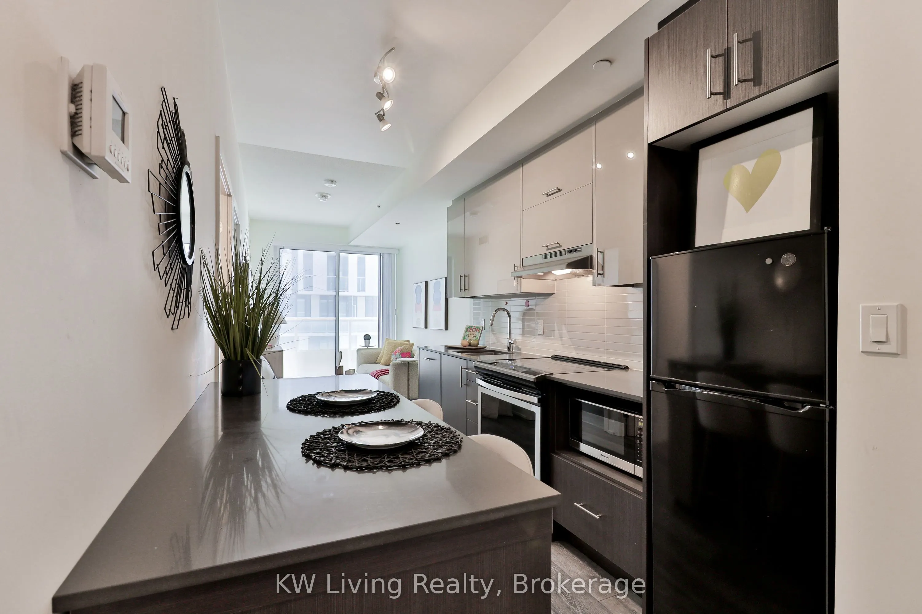 180 Fairview Mall Drive, #1210