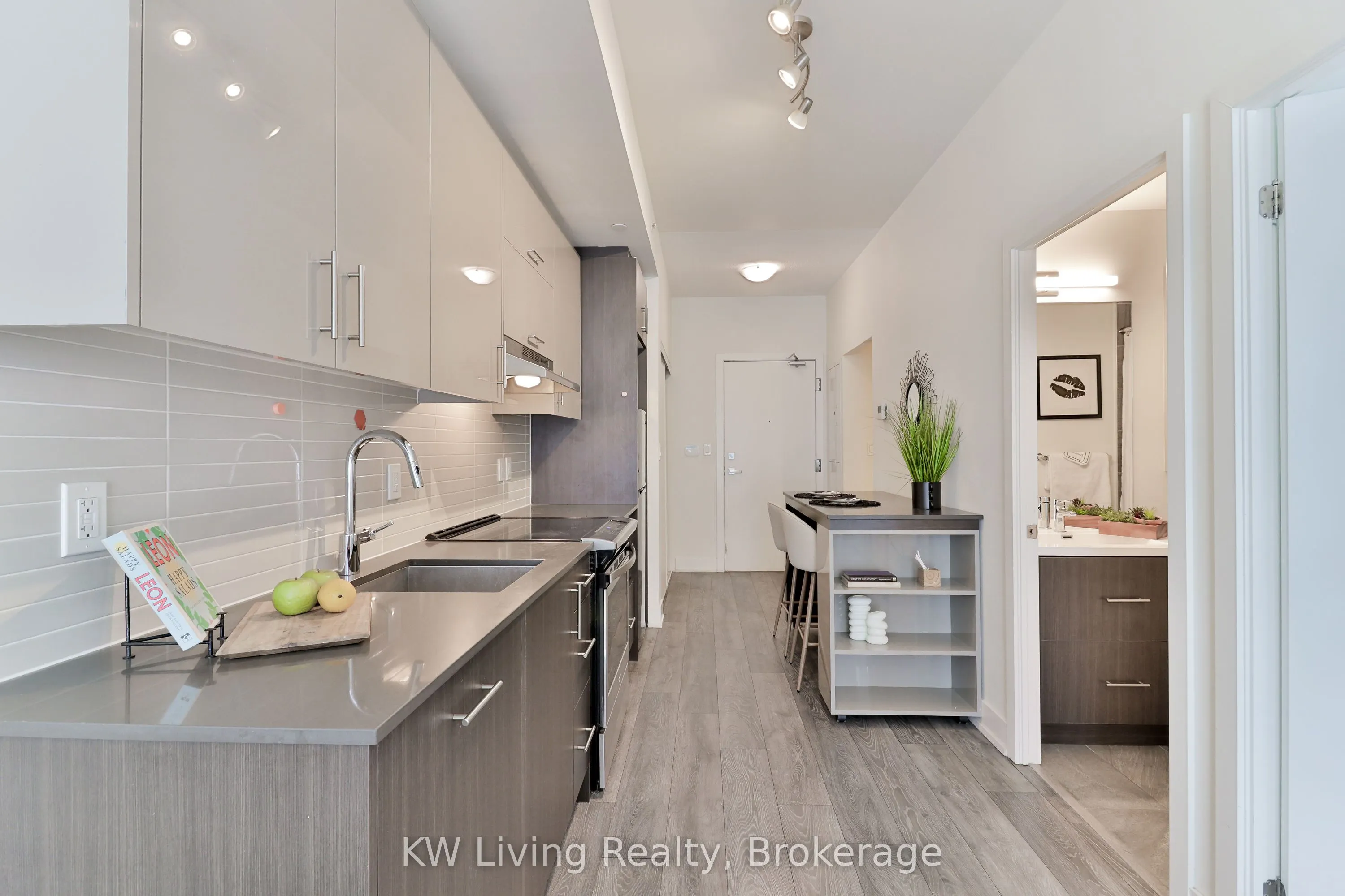 180 Fairview Mall Drive, #1210