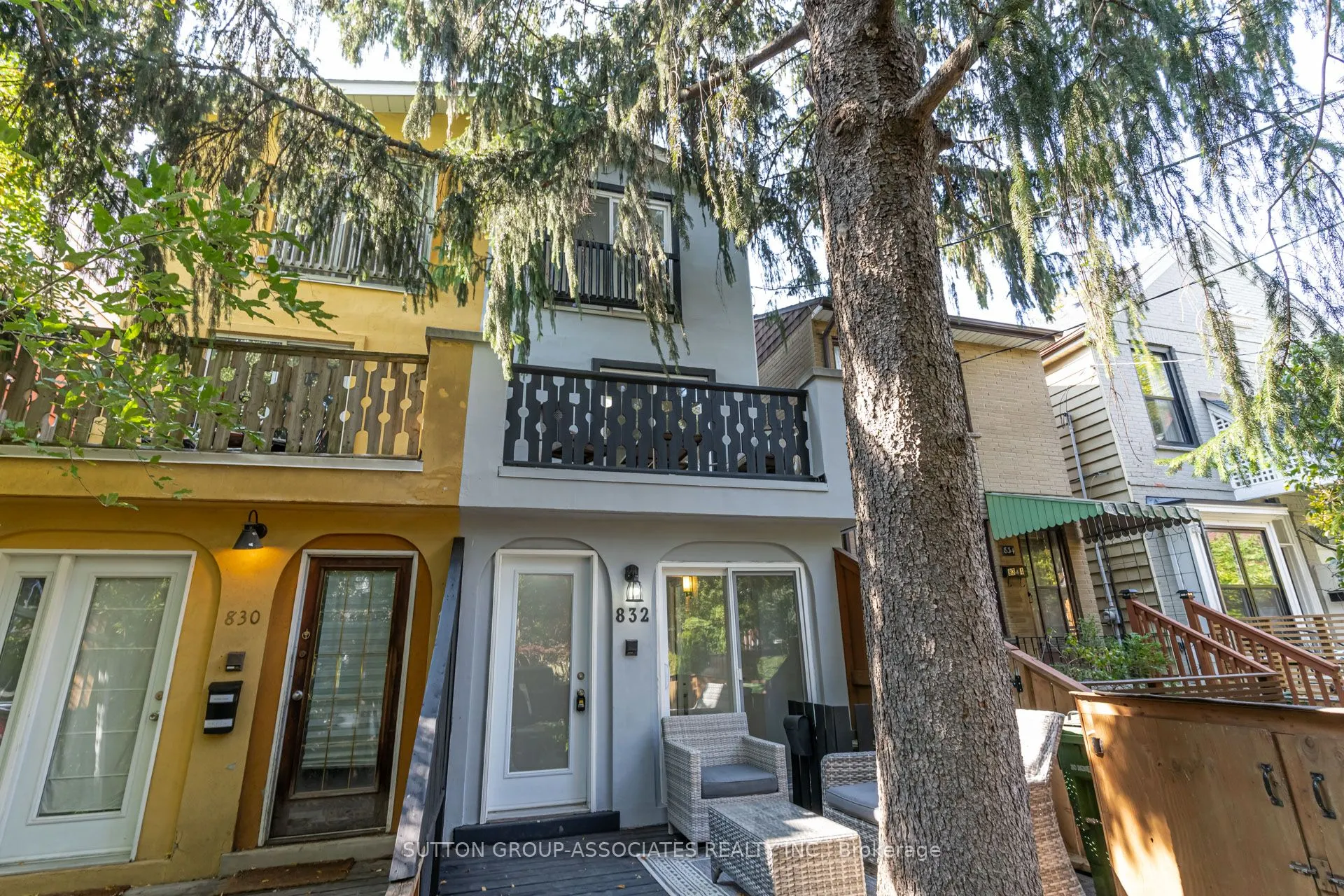 832 Manning Avenue