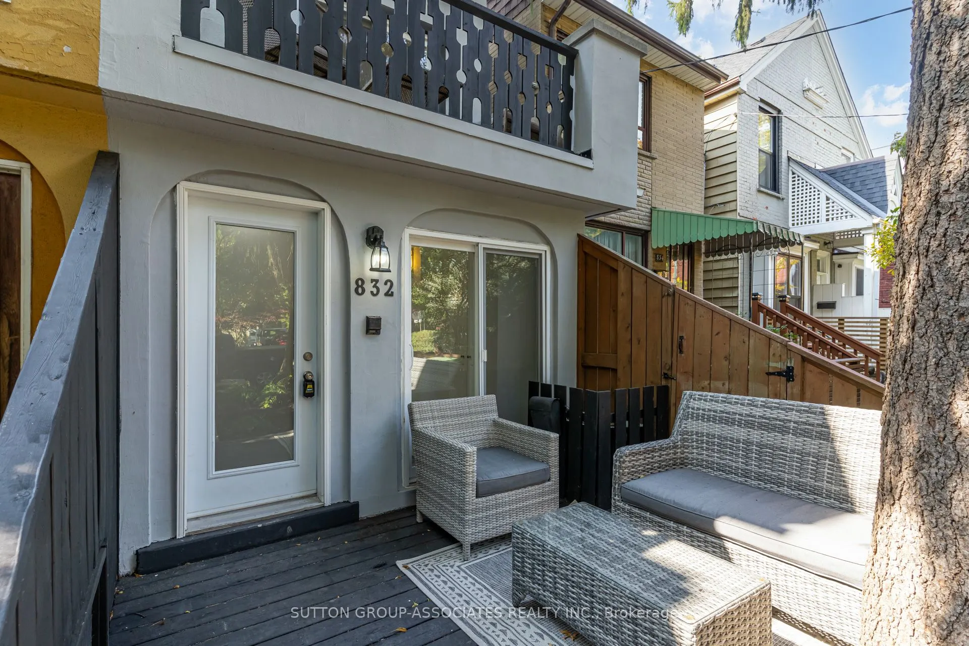 832 Manning Avenue