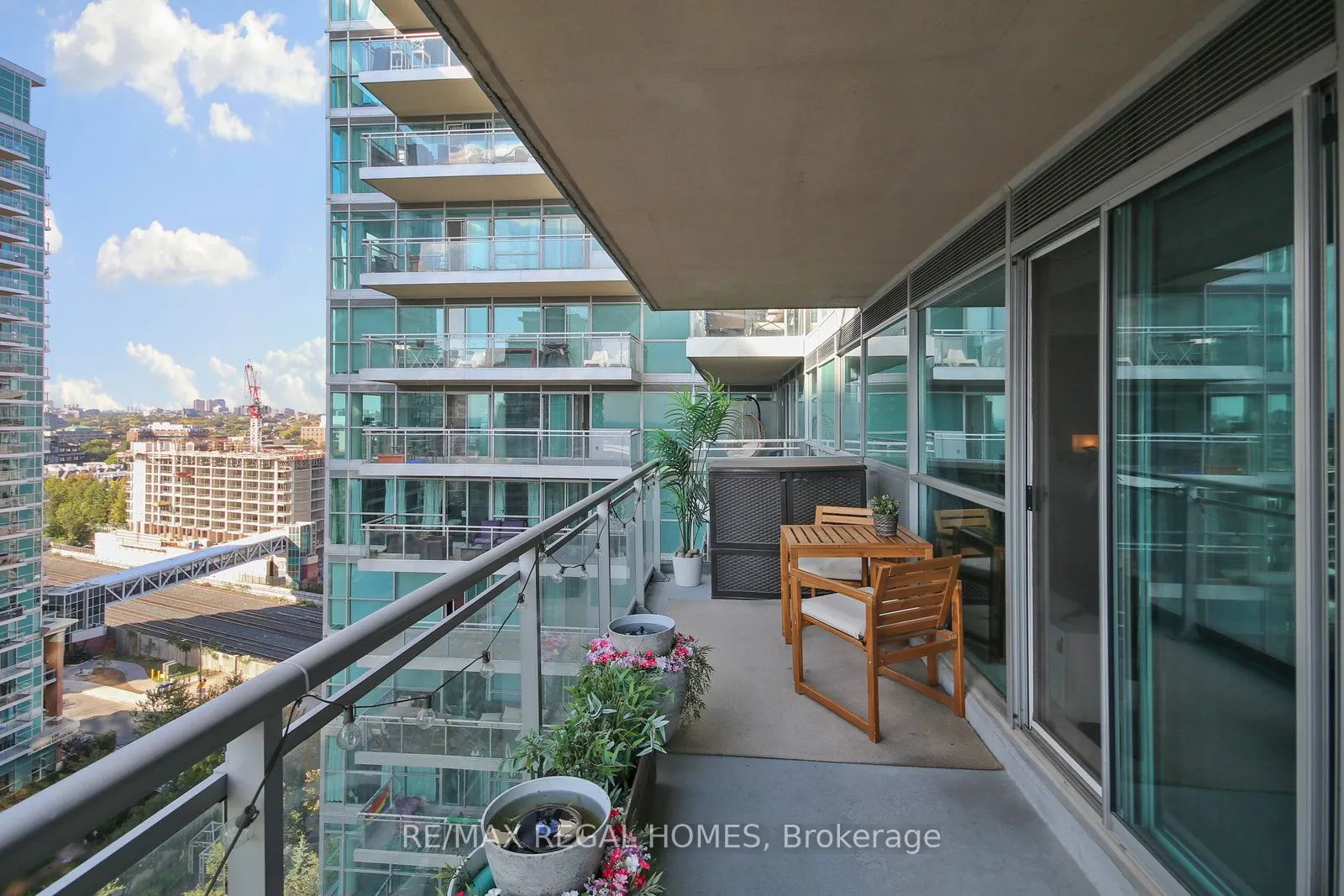 80 Western Battery Road, #1512
