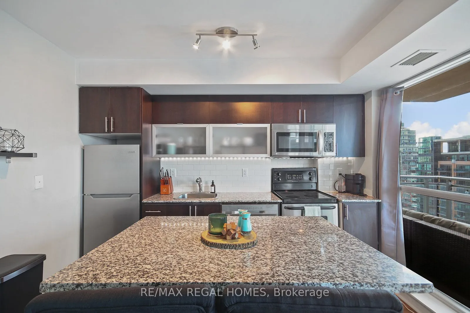 80 Western Battery Road, #1512