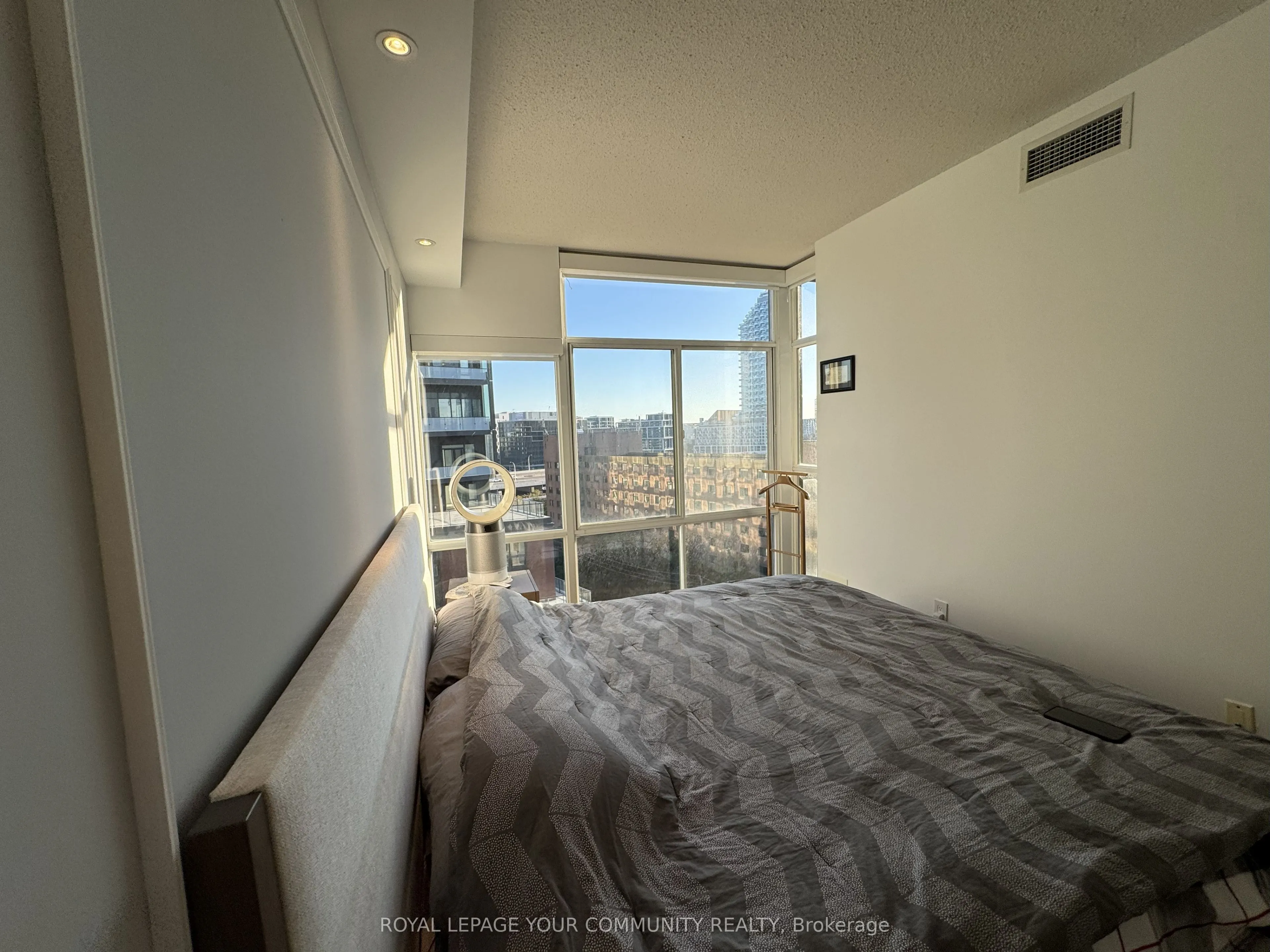 39 PARLIAMENT Street, #1101