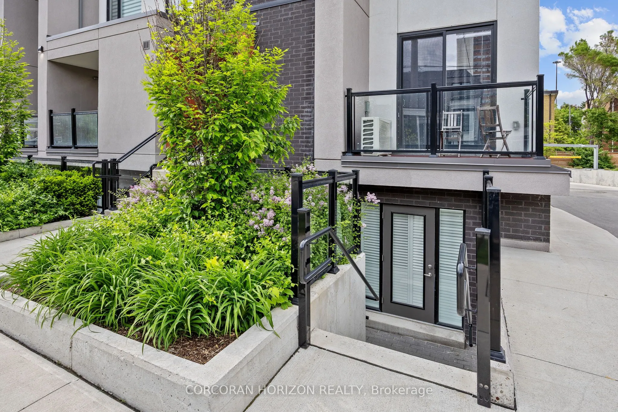 8 Marquette Avenue, #2