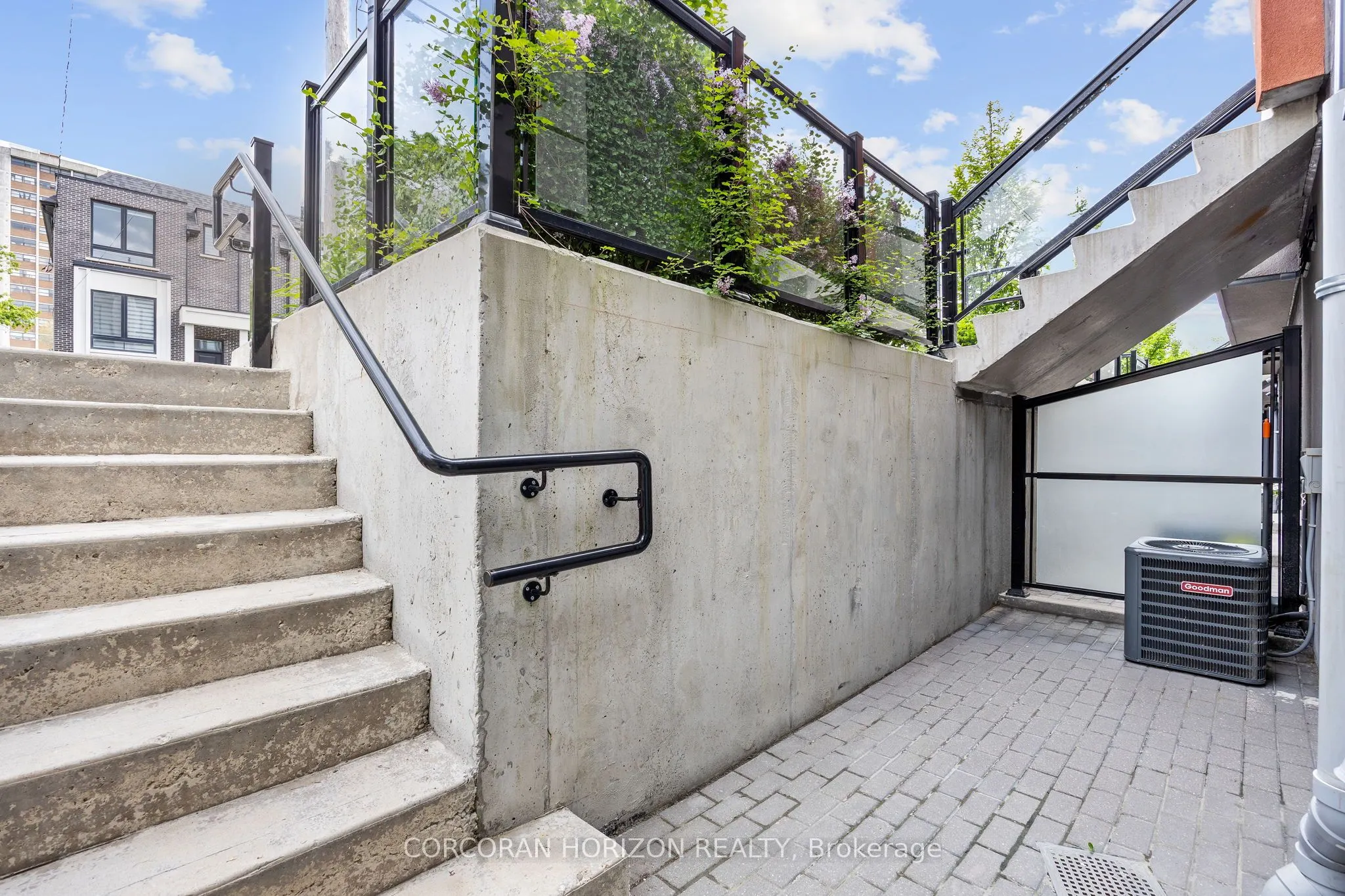 8 Marquette Avenue, #2