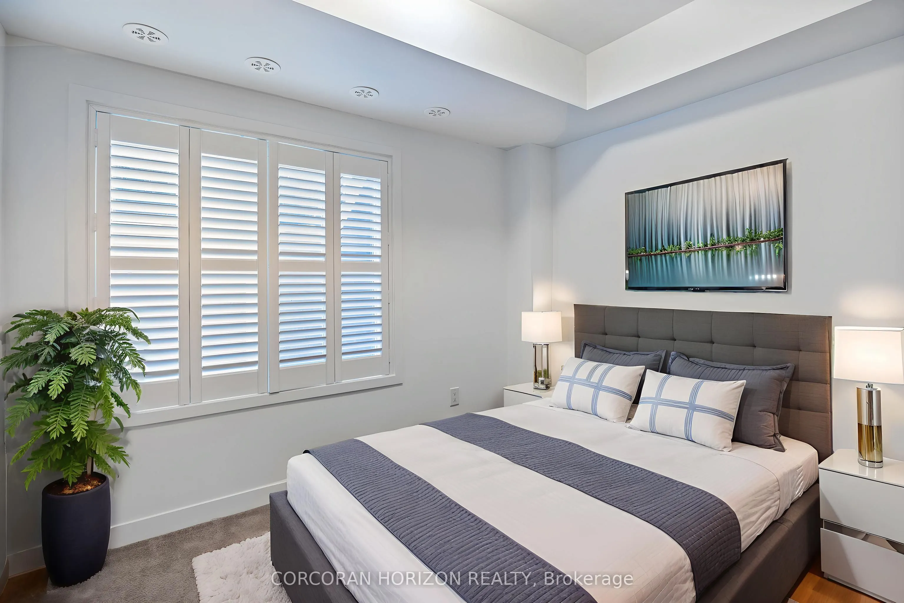 8 Marquette Avenue, #2