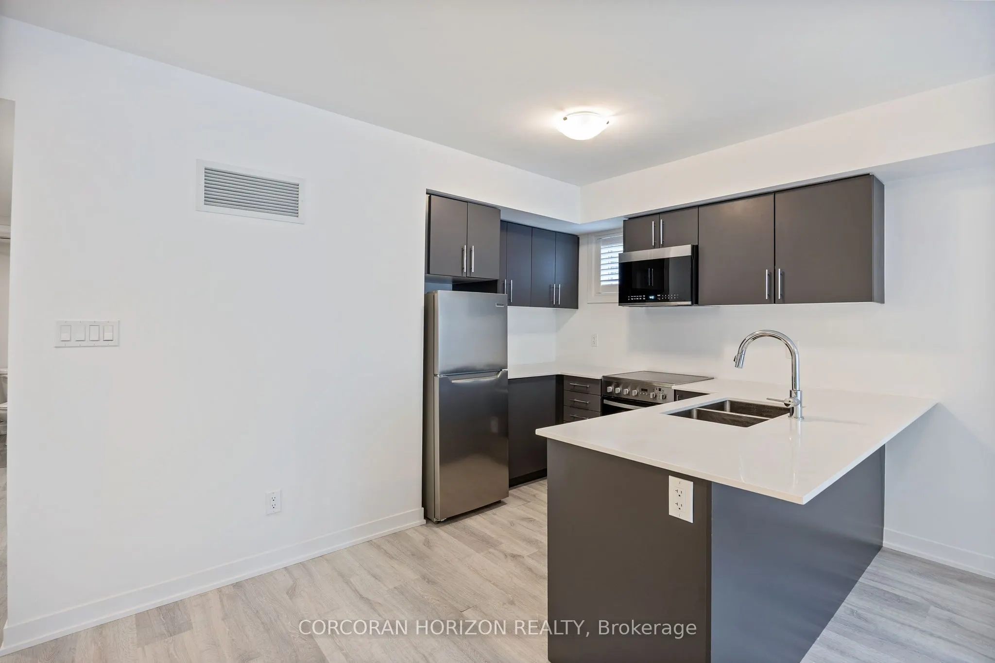 8 Marquette Avenue, #2