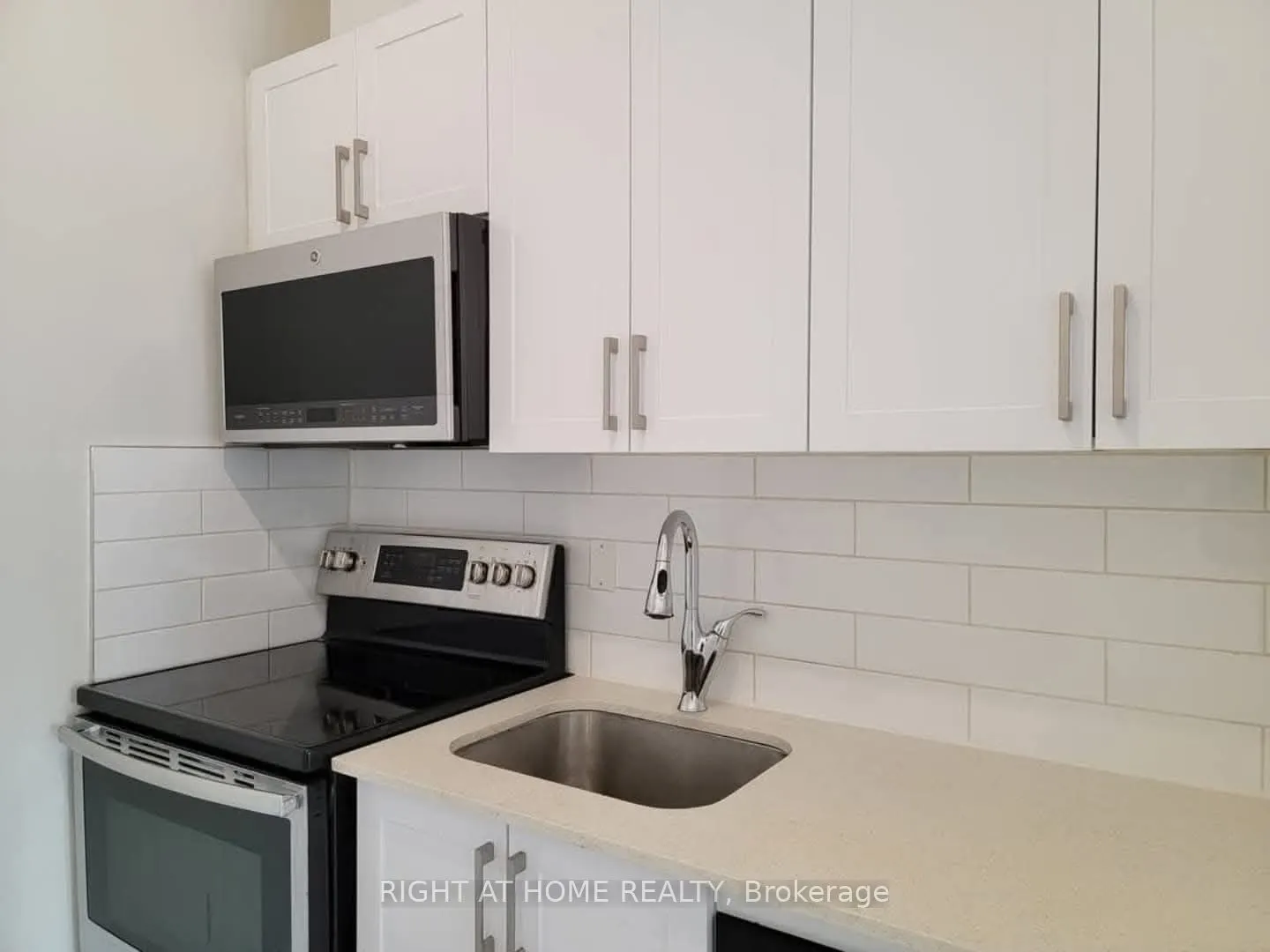 1807 Eglinton Avenue W, #201