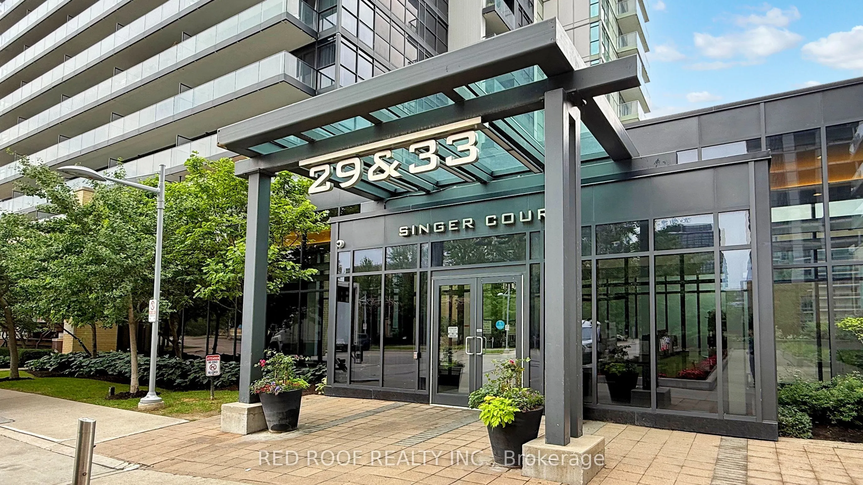 33 Singer Court, #711