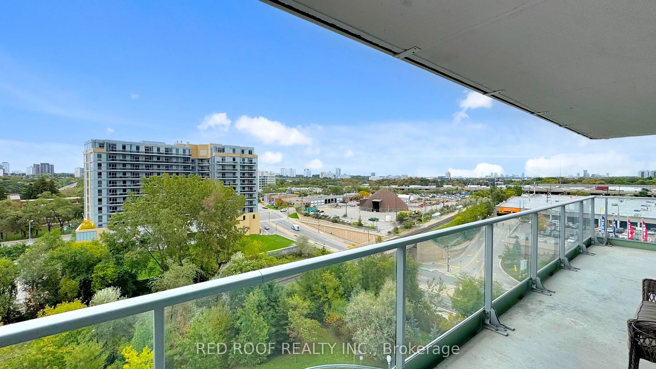 33 Singer Court, #711