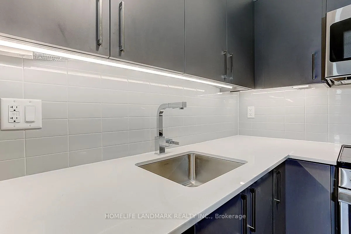 38 Monte Kwinter Court, #605