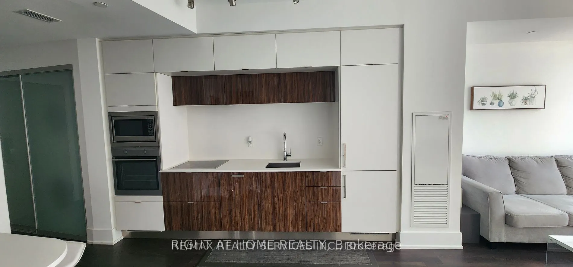 10 York Street, #3712