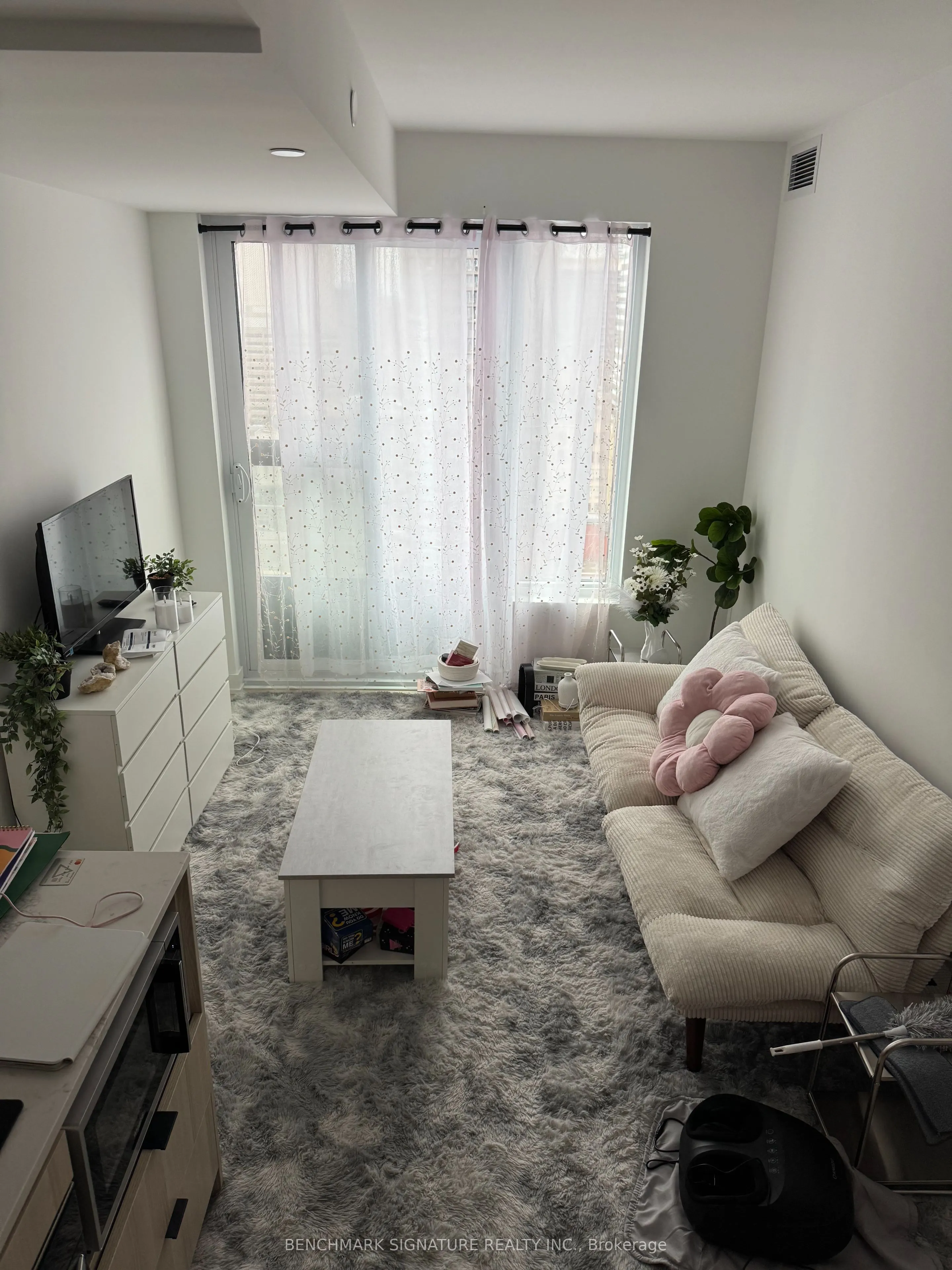 252 Church Street, #2716