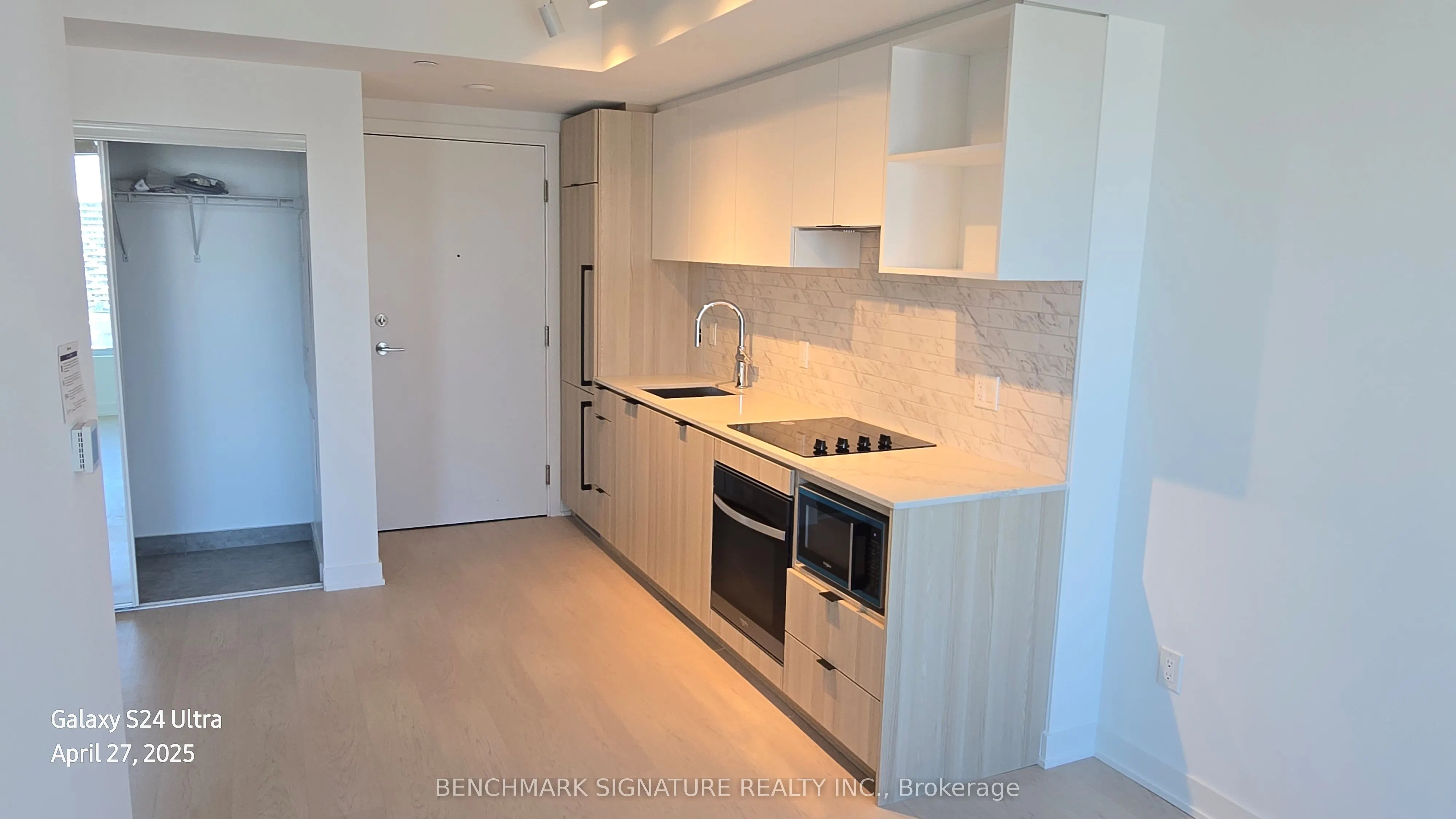 252 Church Street, #2716