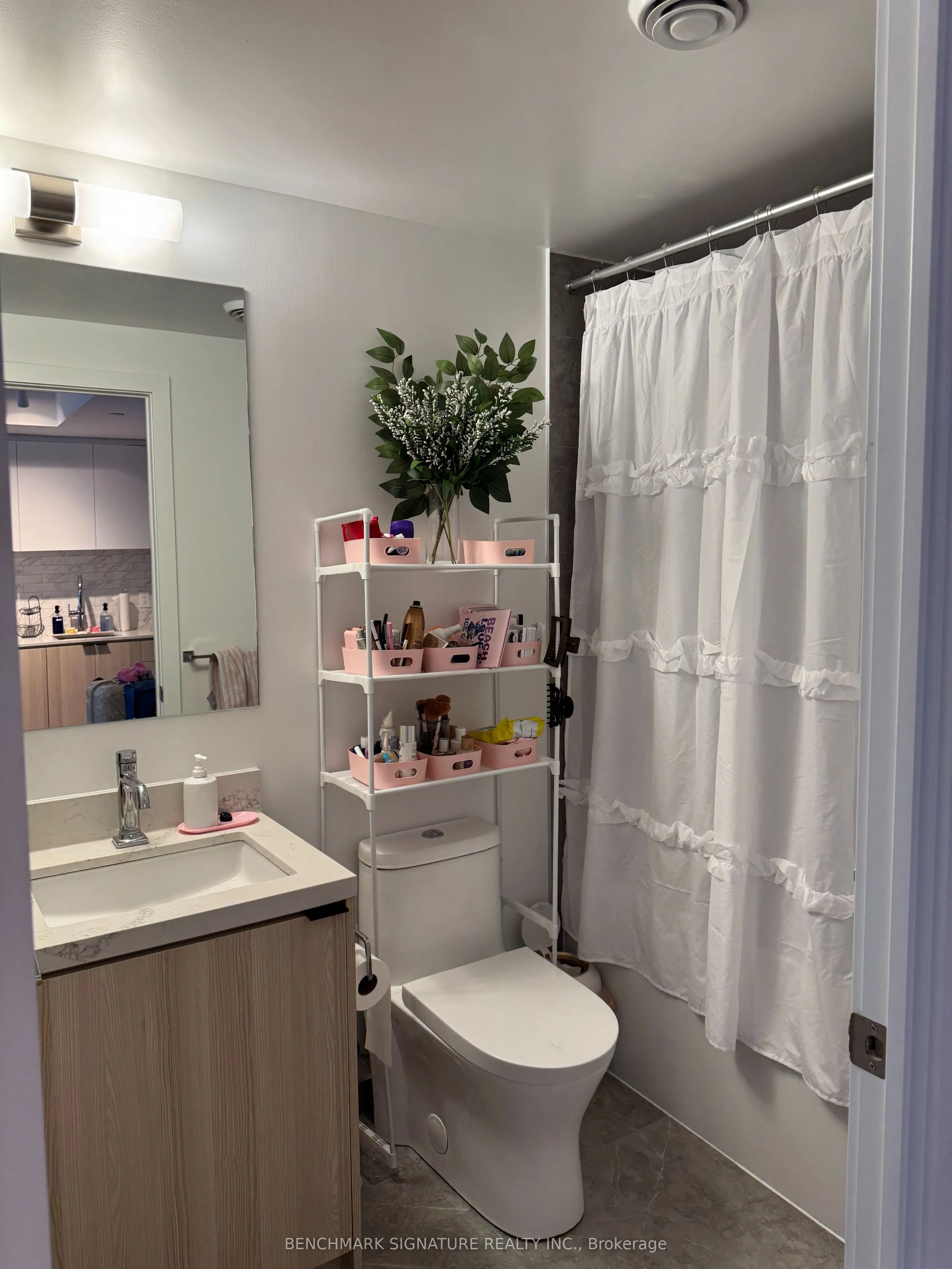 252 Church Street, #2716