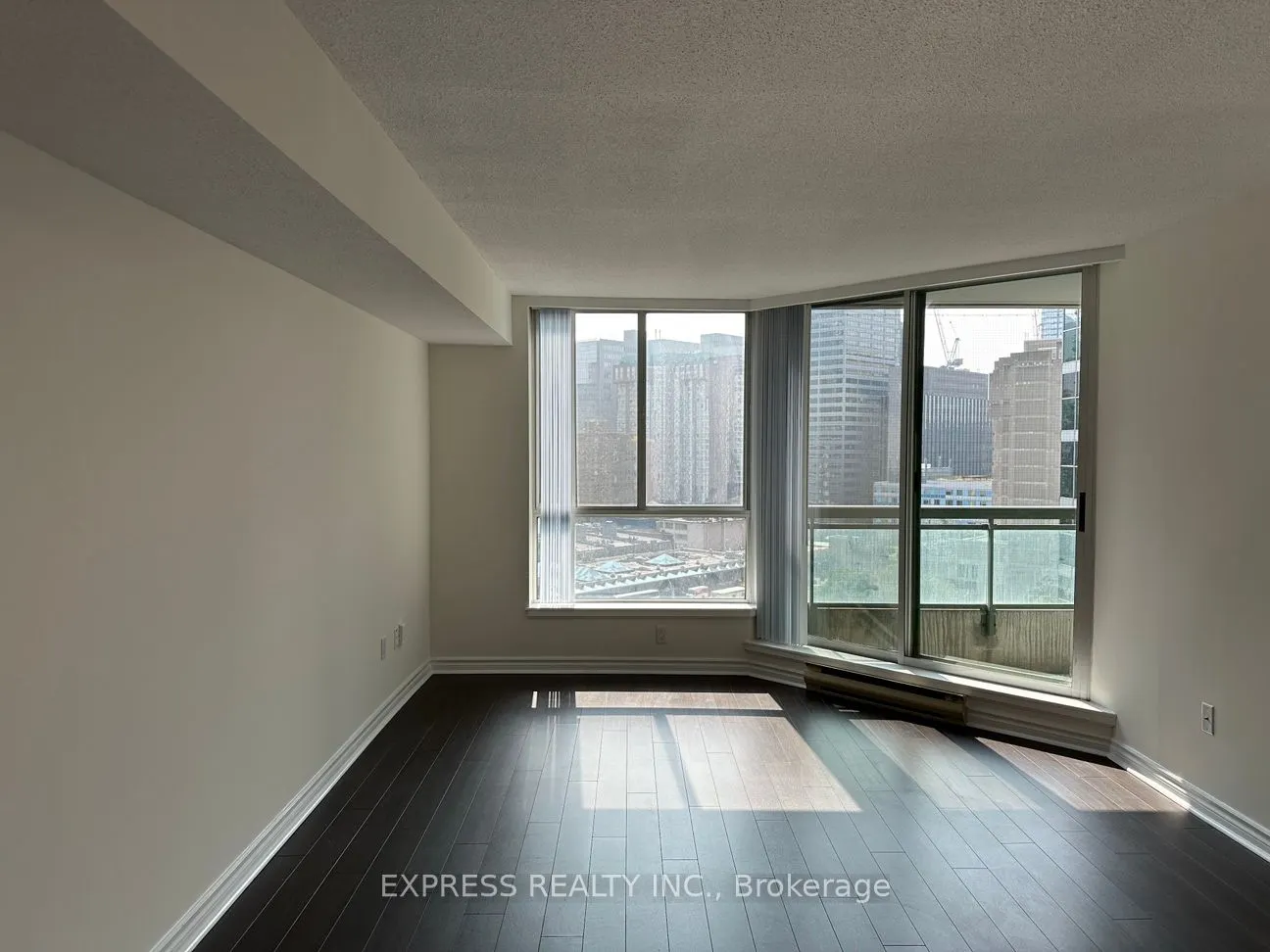 38 Elm Street, #1212