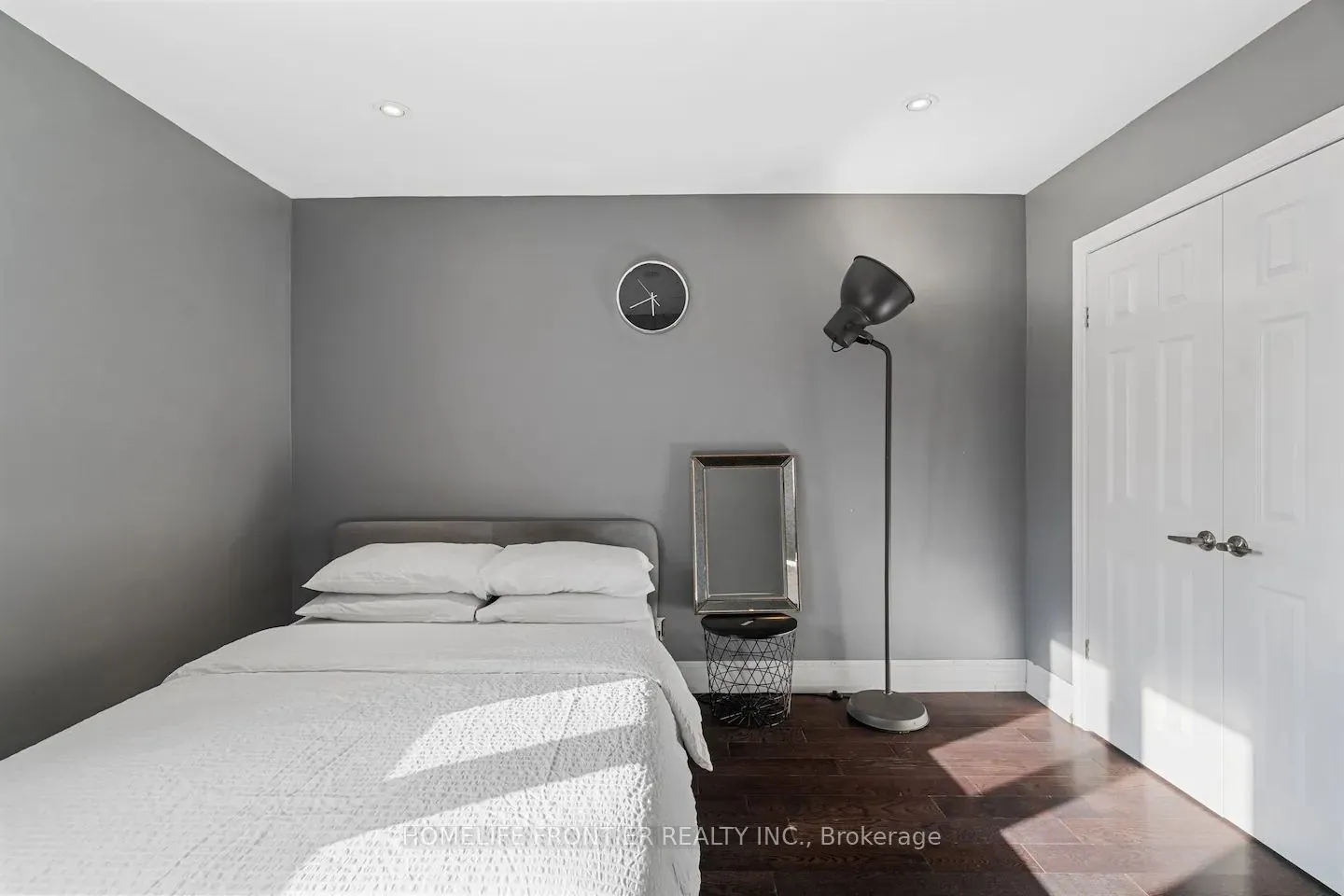 289 Burnett Avenue, #Main Floor