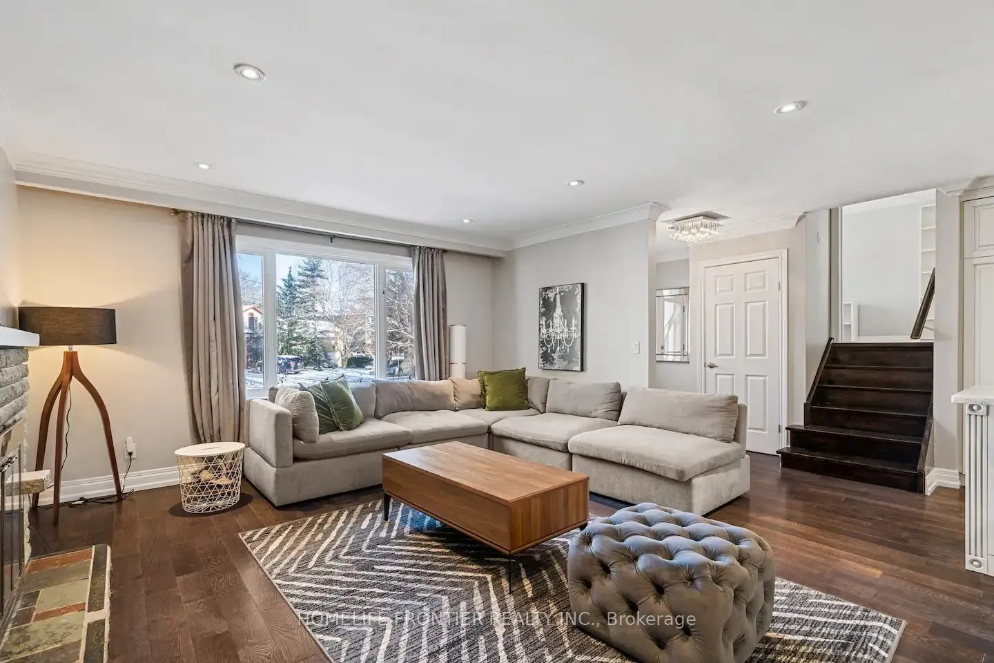 289 Burnett Avenue, #Main Floor