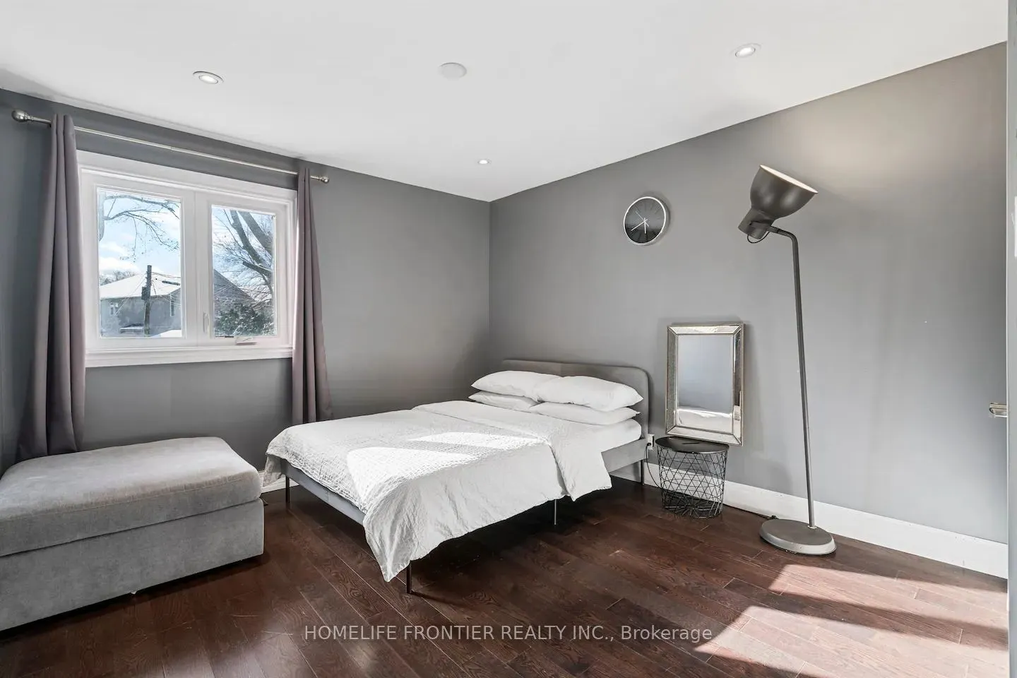 289 Burnett Avenue, #Main Floor