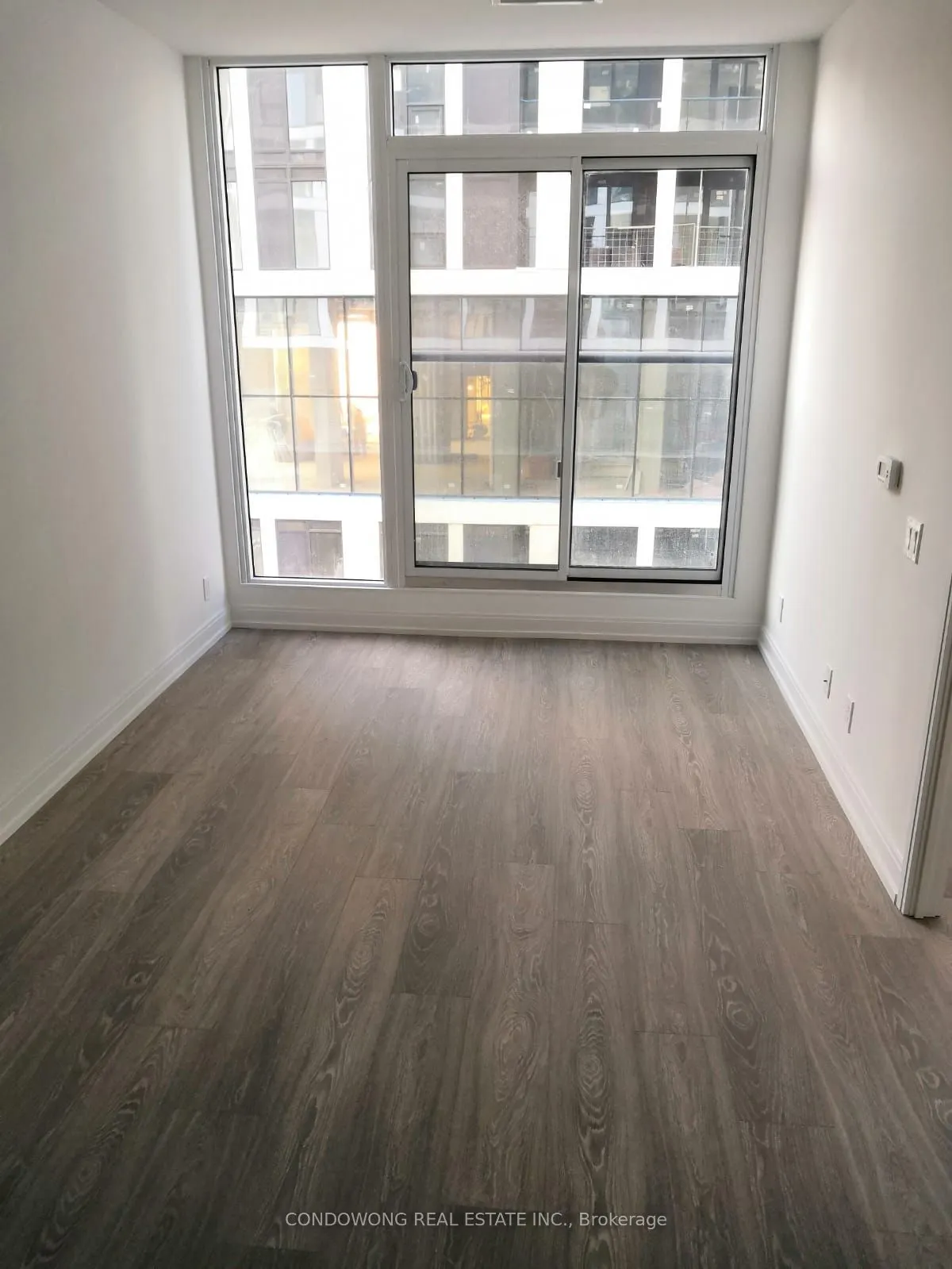 181 Dundas Street E, #615
