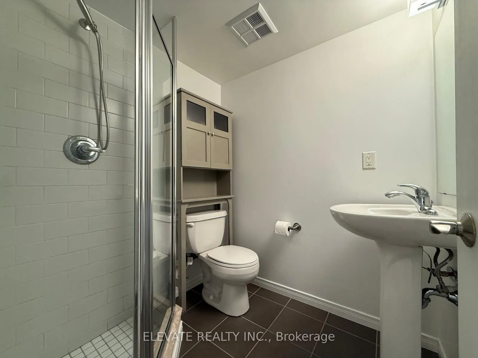 230 King Street E, #1216