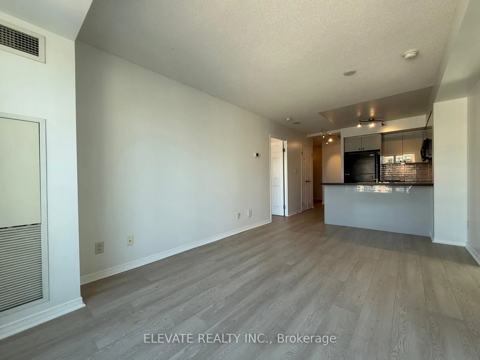 230 King Street E, #1216