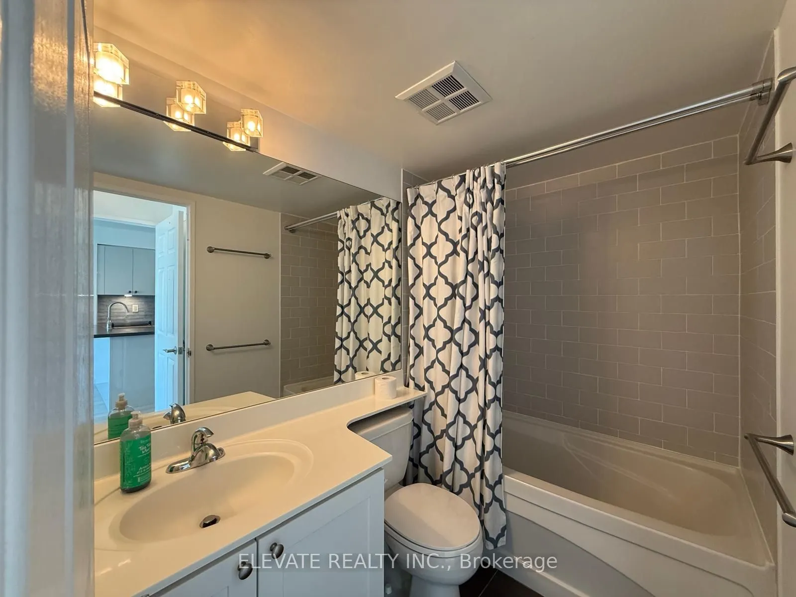 230 King Street E, #1216