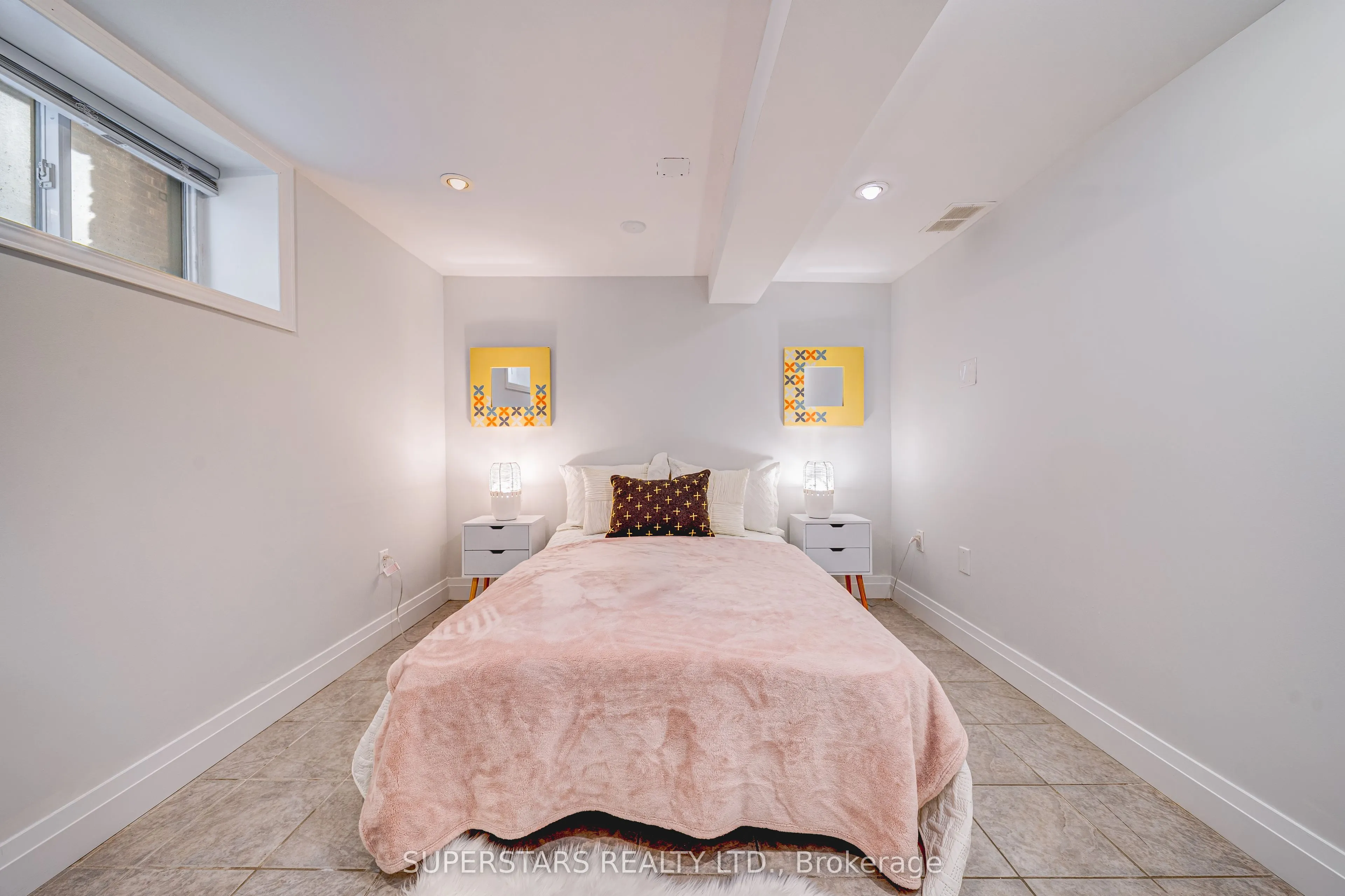 179 Oakwood Avenue
