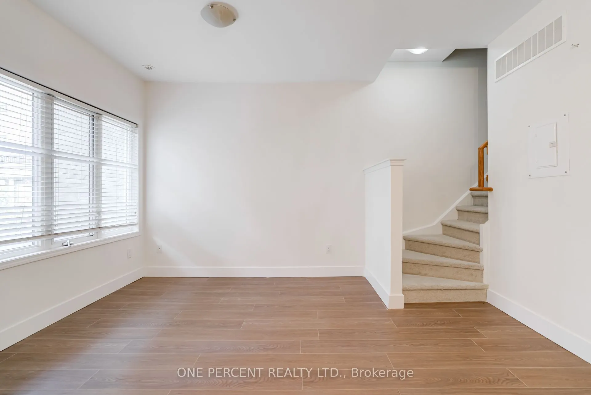25 Coneflower Crescent, #12