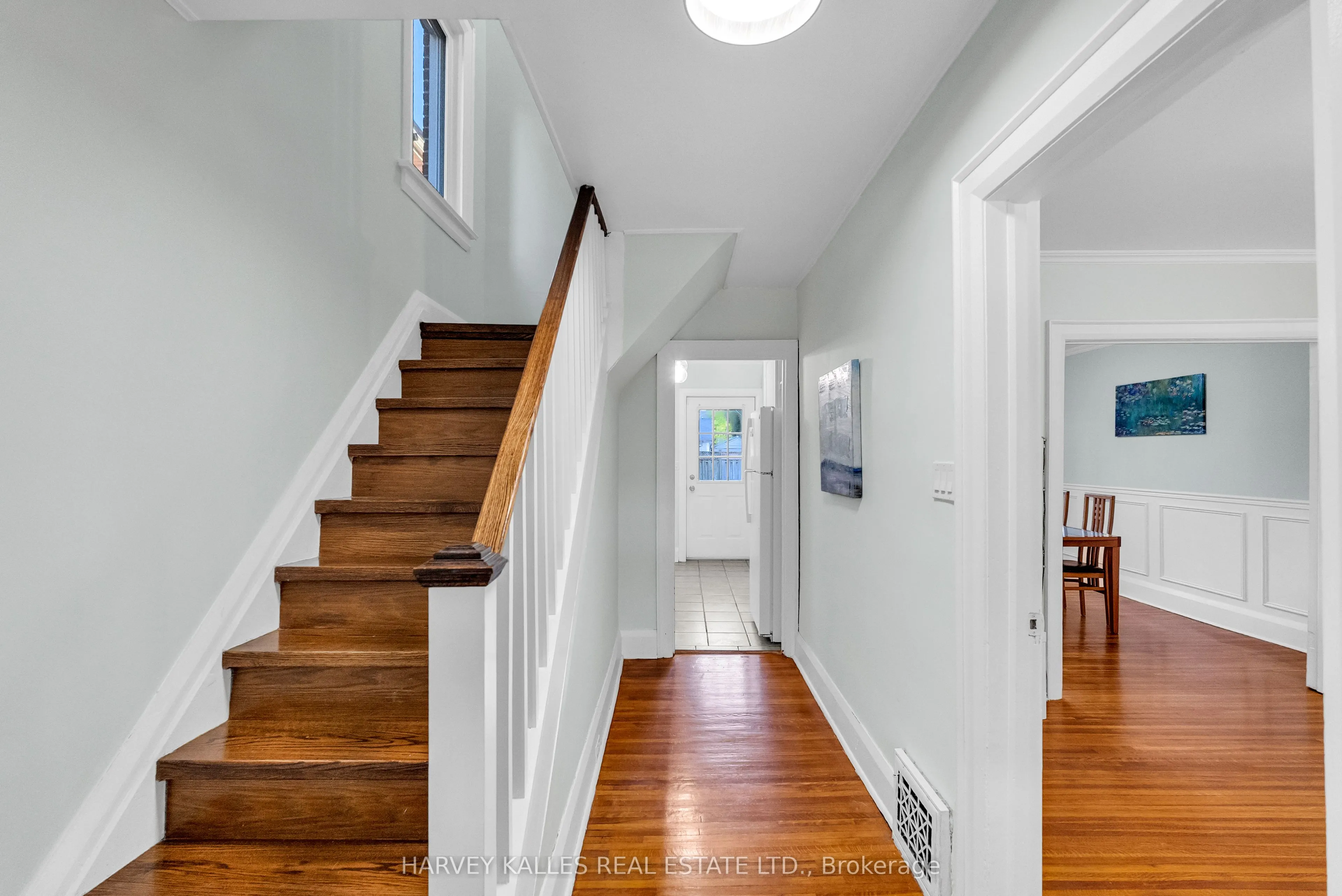 89 Lawrence Avenue W