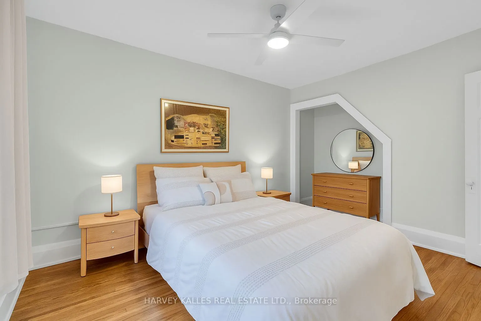 89 Lawrence Avenue W