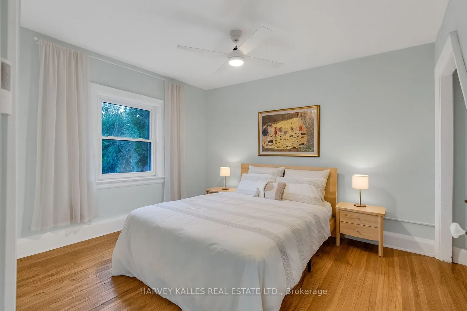 89 Lawrence Avenue W