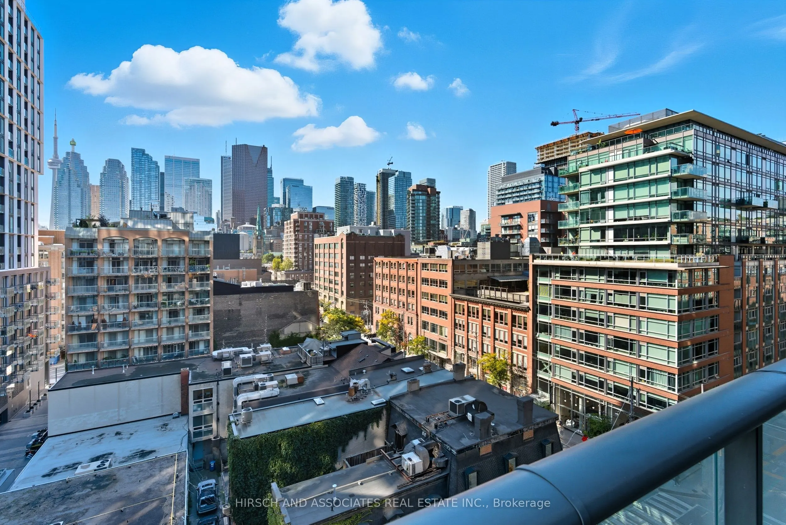 39 Sherbourne Street, #904
