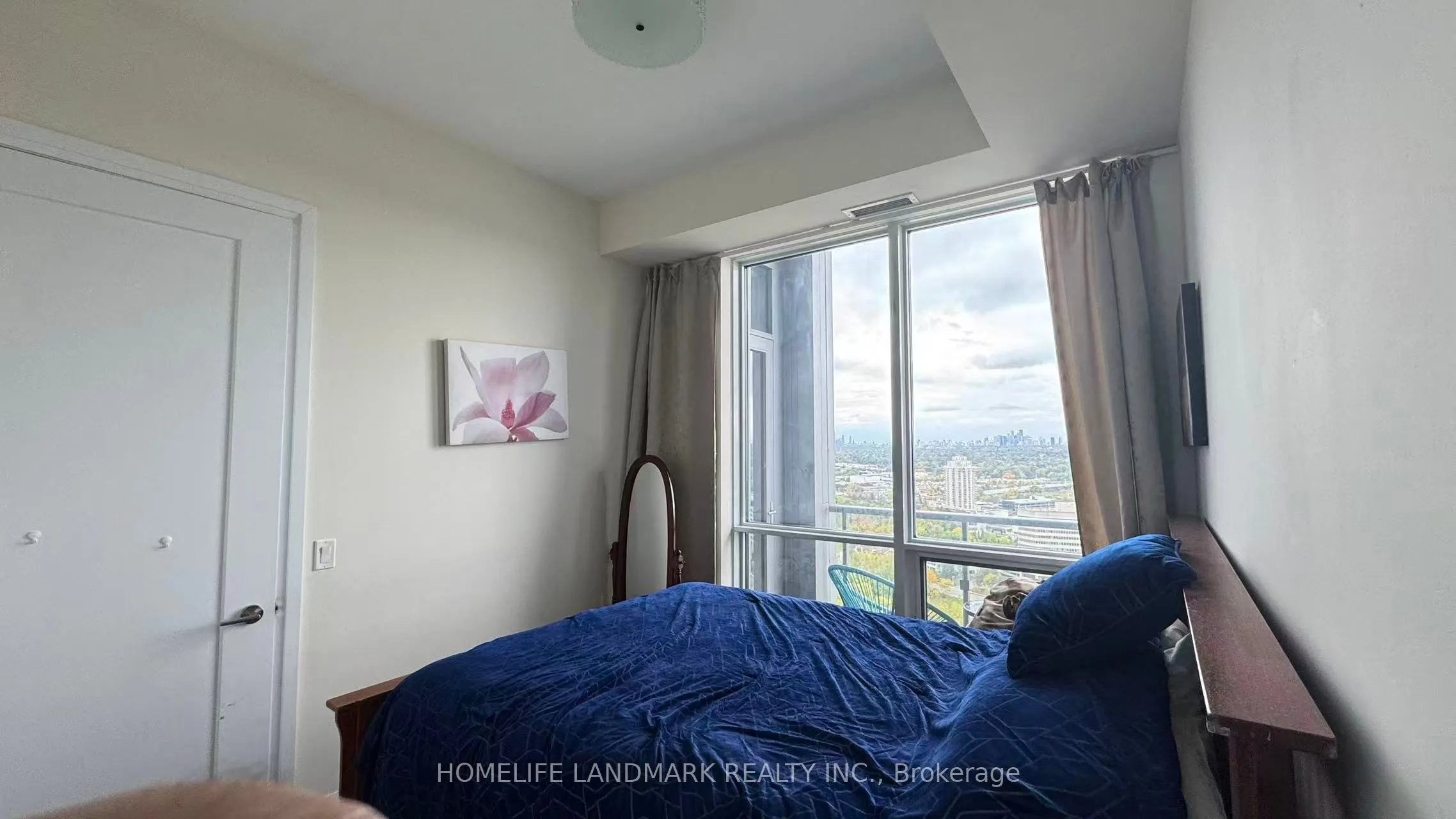 18 Graydon Hall Drive, #PH11