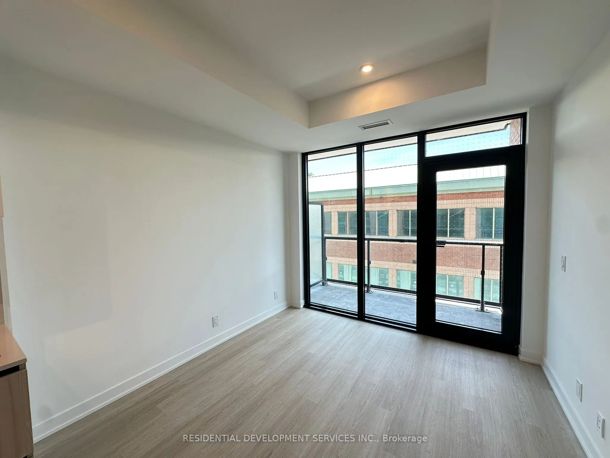 699 Sheppard Avenue E, #303