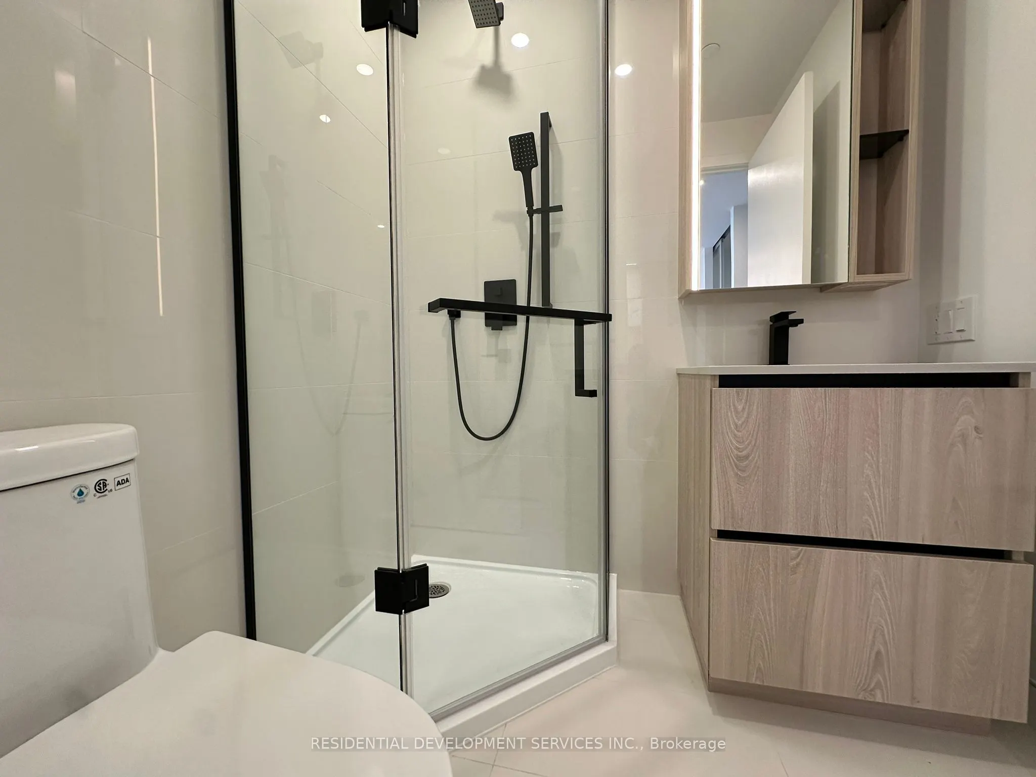 699 Sheppard Avenue E, #303