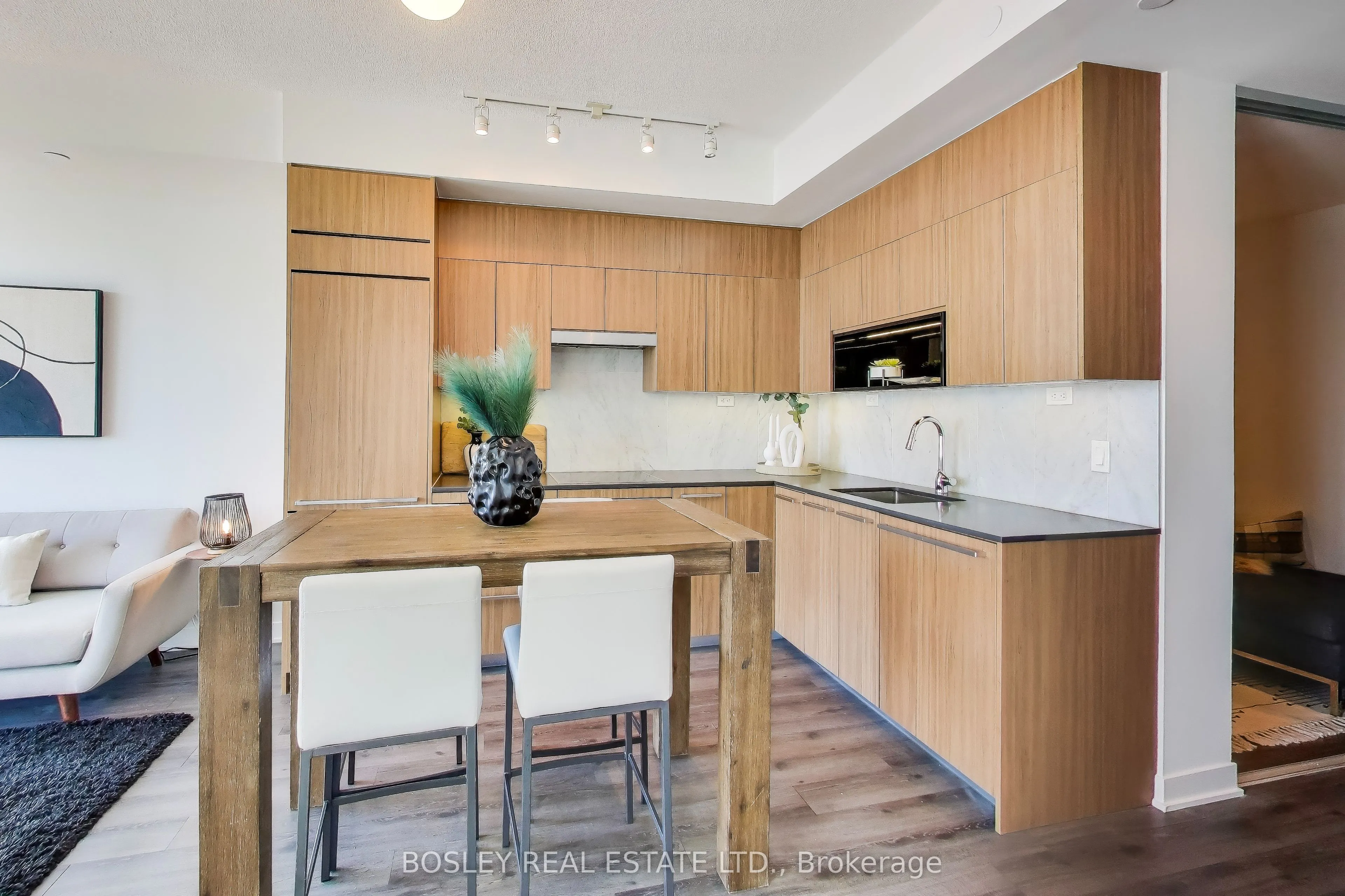 70 Queens Wharf Road, #3315