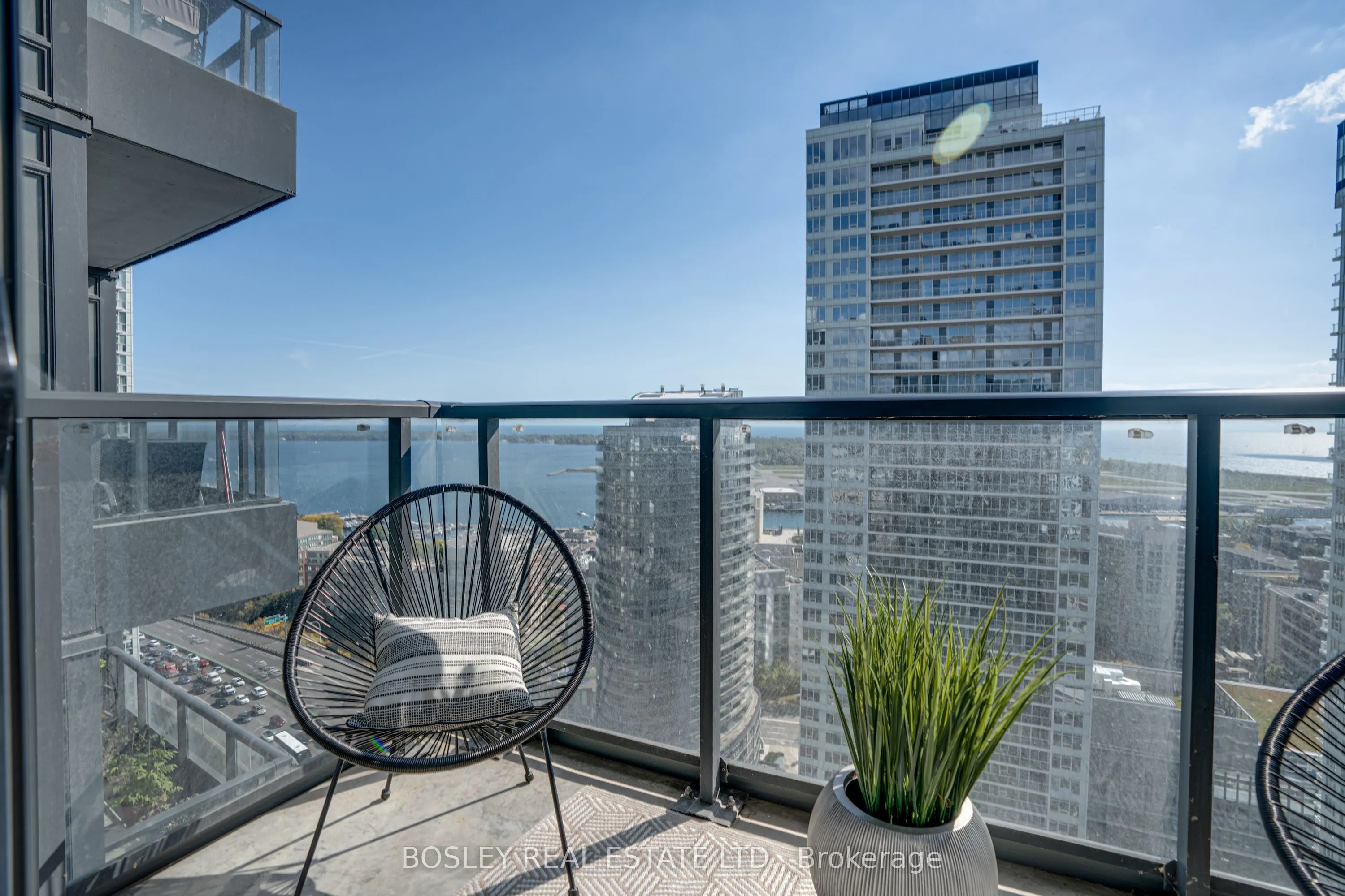 70 Queens Wharf Road, #3315