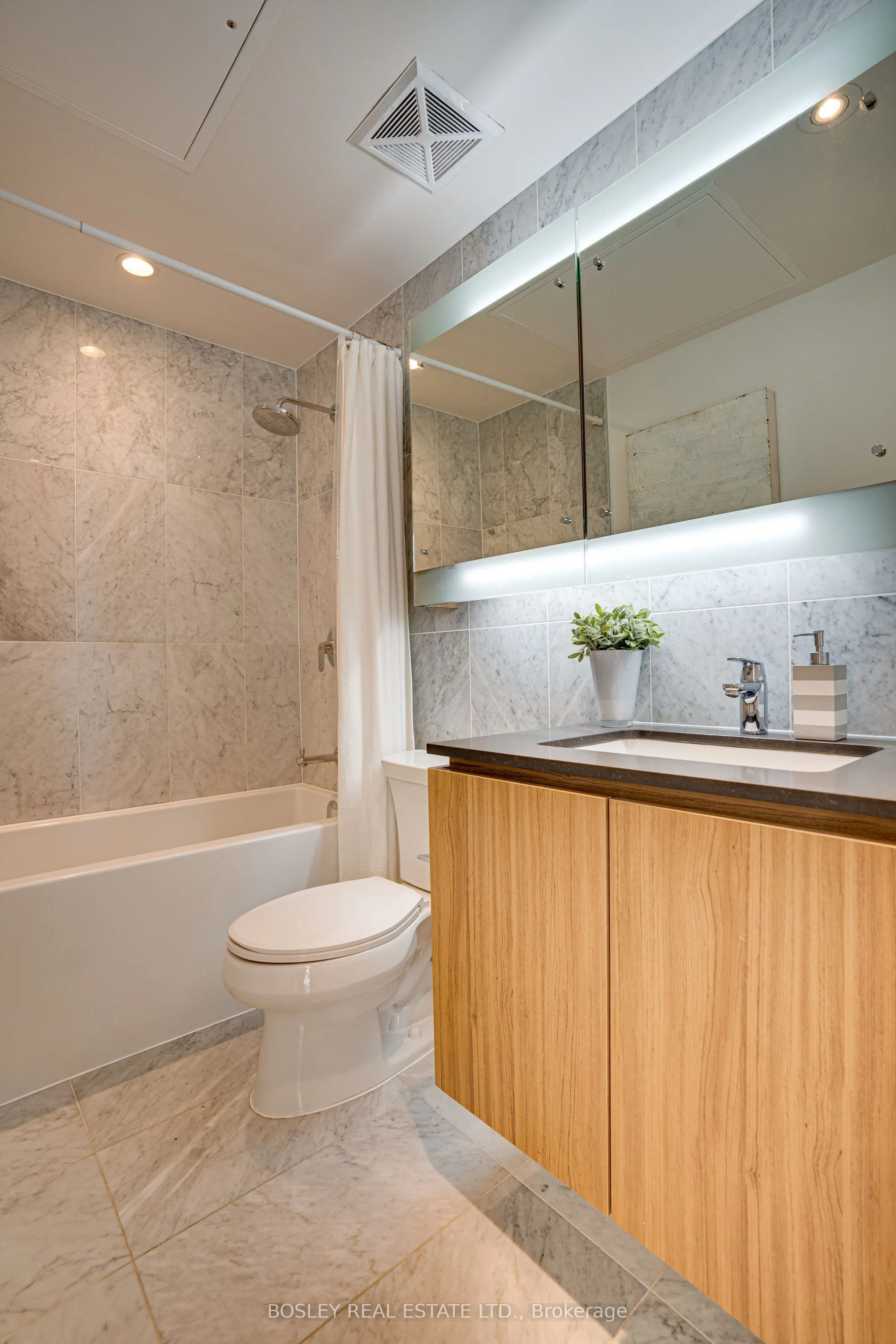 70 Queens Wharf Road, #3315