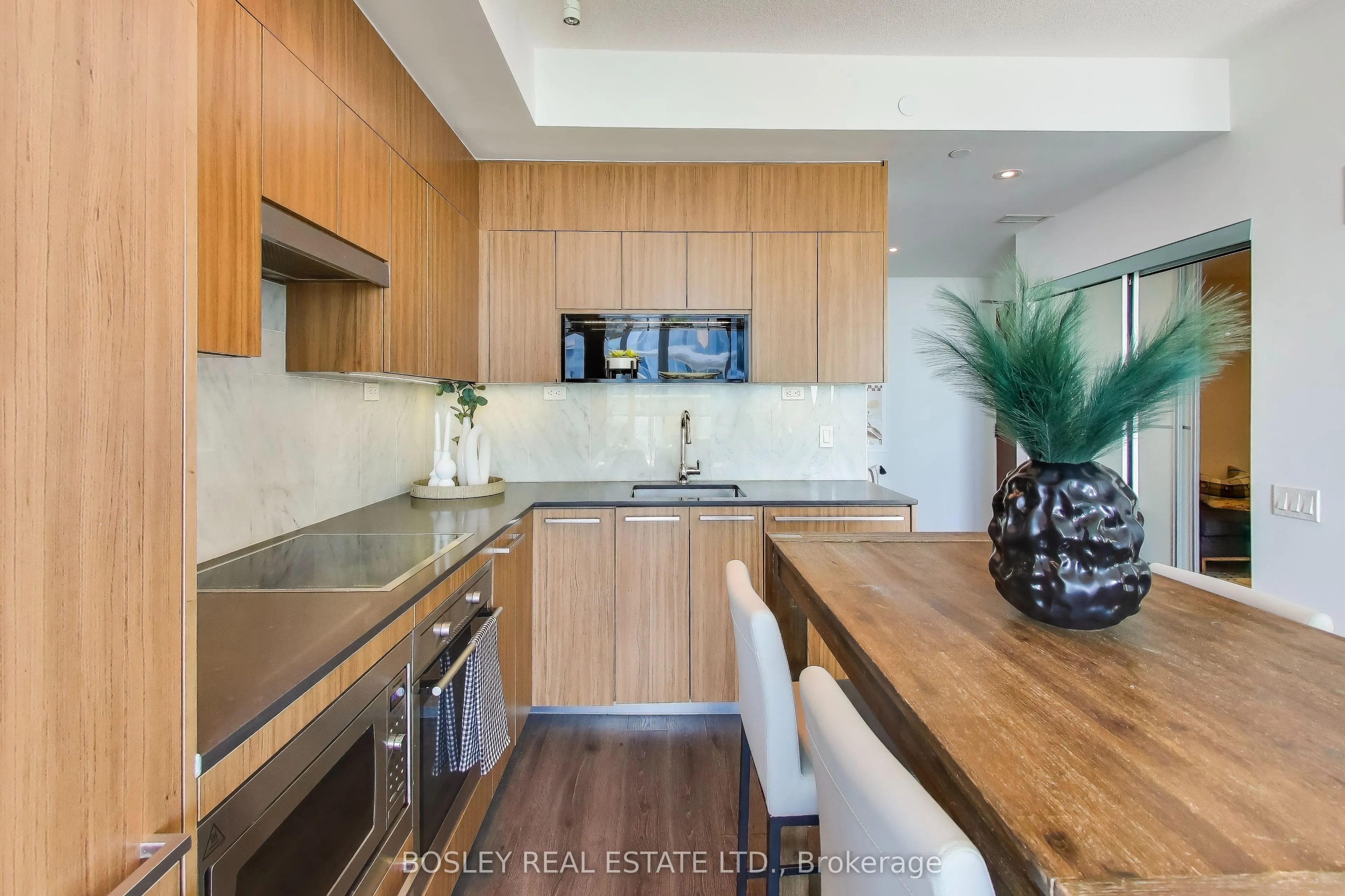 70 Queens Wharf Road, #3315