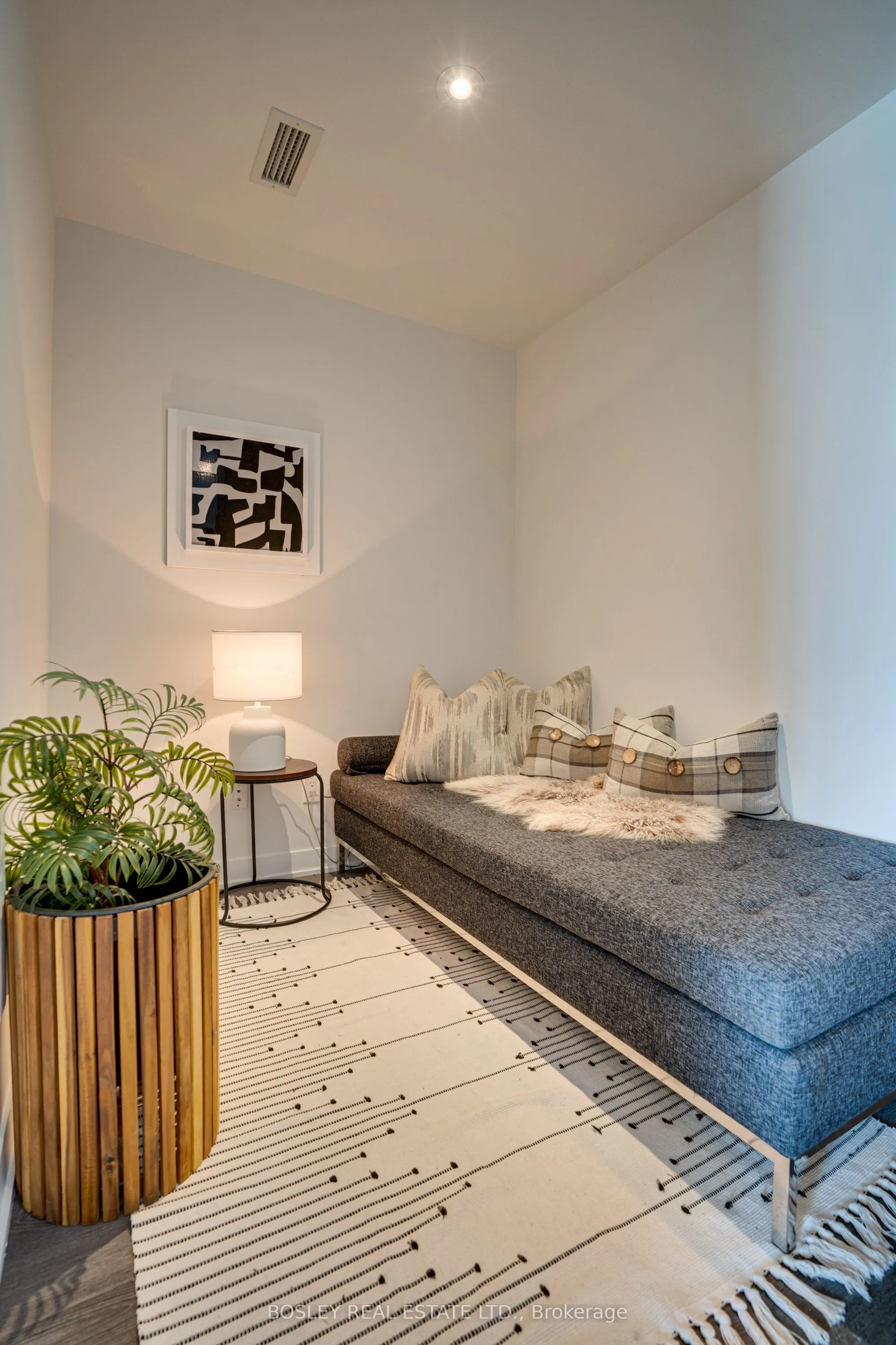 70 Queens Wharf Road, #3315