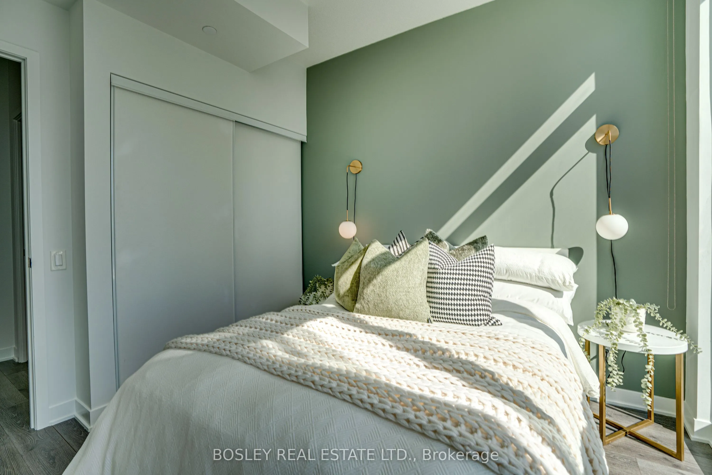 70 Queens Wharf Road, #3315