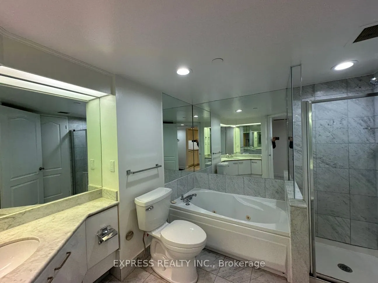 38 Elm Street, #1707