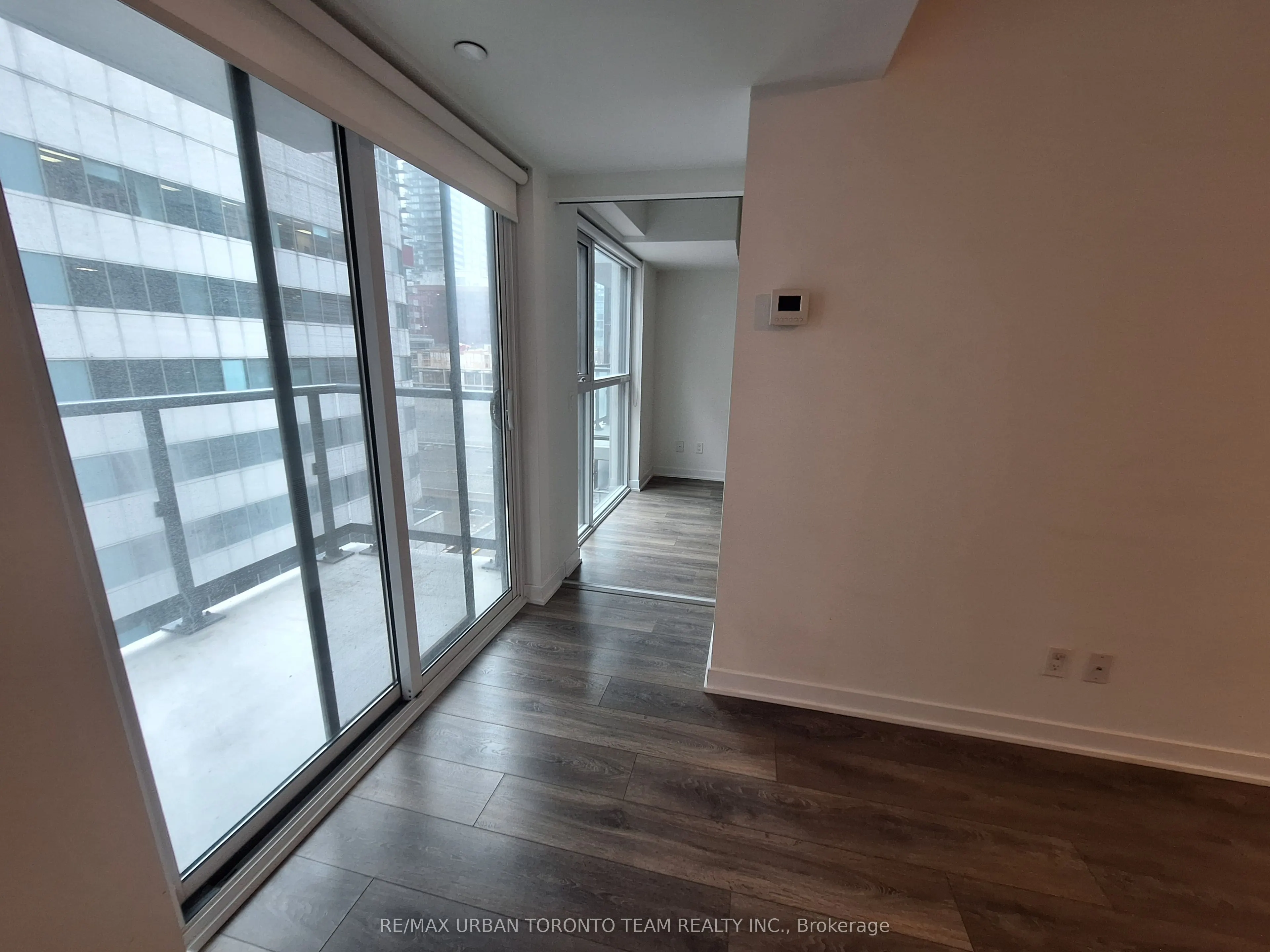 87 Peter Street, #817
