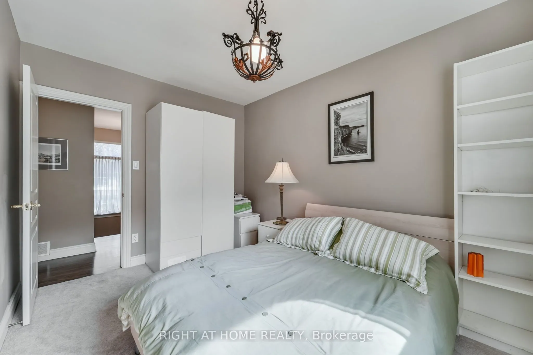 25 Clarendon Avenue