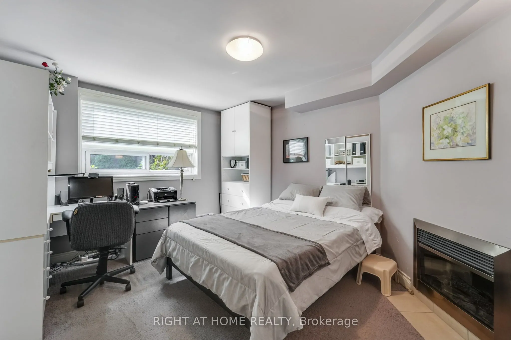 25 Clarendon Avenue