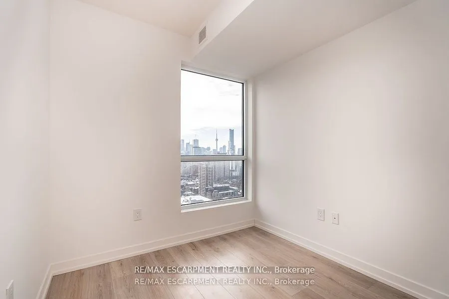395 Bloor Street E, #2201