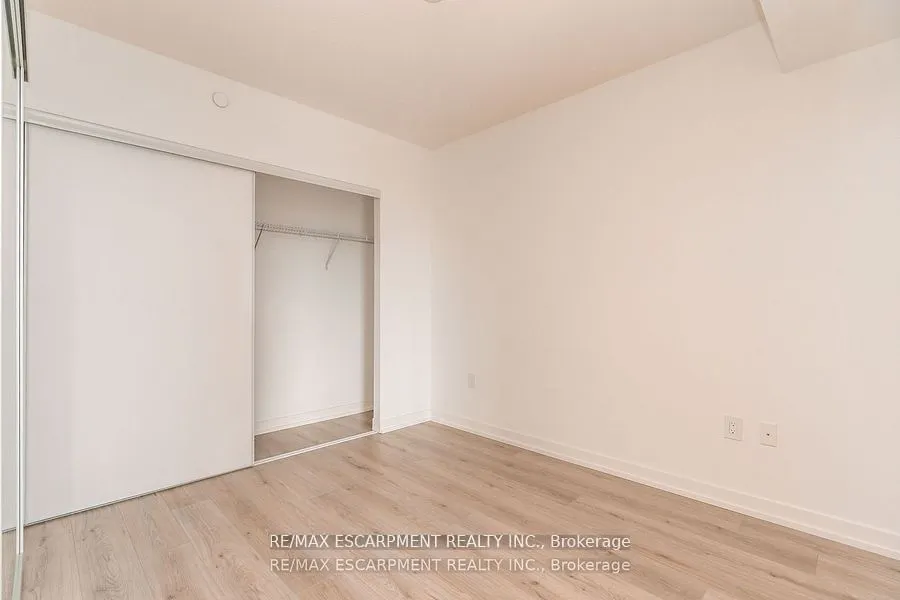 395 Bloor Street E, #2201